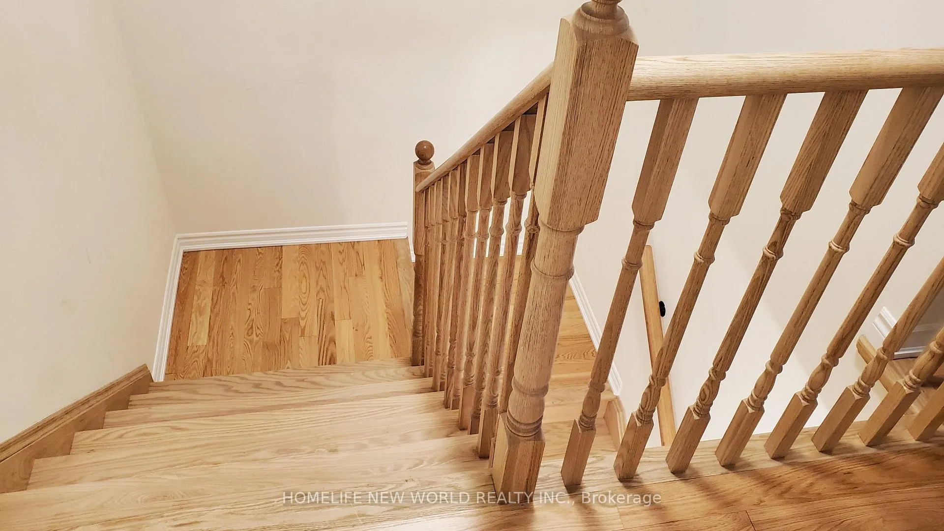 Photo 10 of 57 Mountainside Crescent, Whitby, Rolling Acres — HOMEH