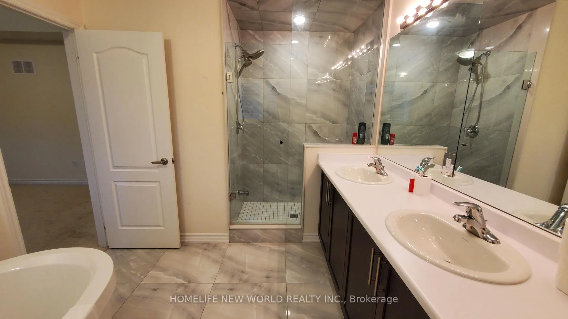 Photo 14 of 57 Mountainside Crescent, Whitby, Rolling Acres — HOMEH