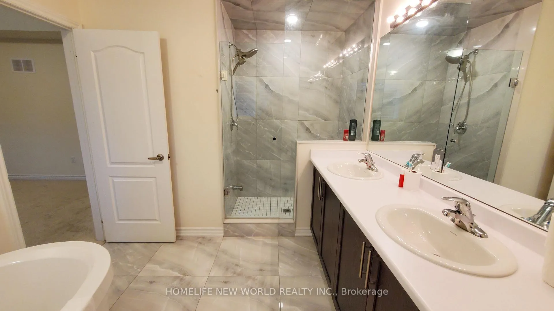 Photo 20 of 57 Mountainside Crescent, Whitby, Rolling Acres — HOMEH