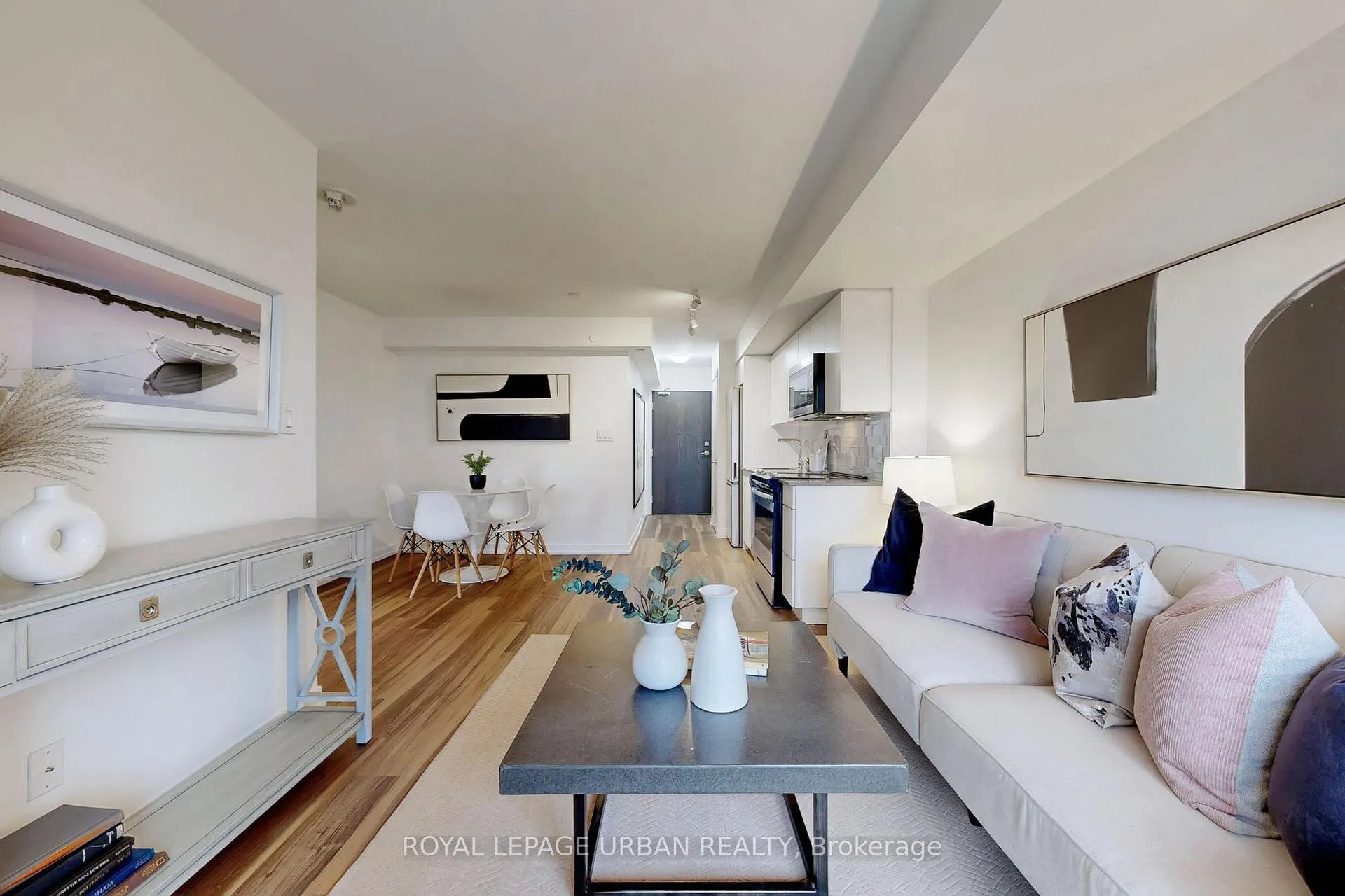 Photo 12 of Unit 327, 1401 O'connor Drive, Toronto, East York — HOMEH