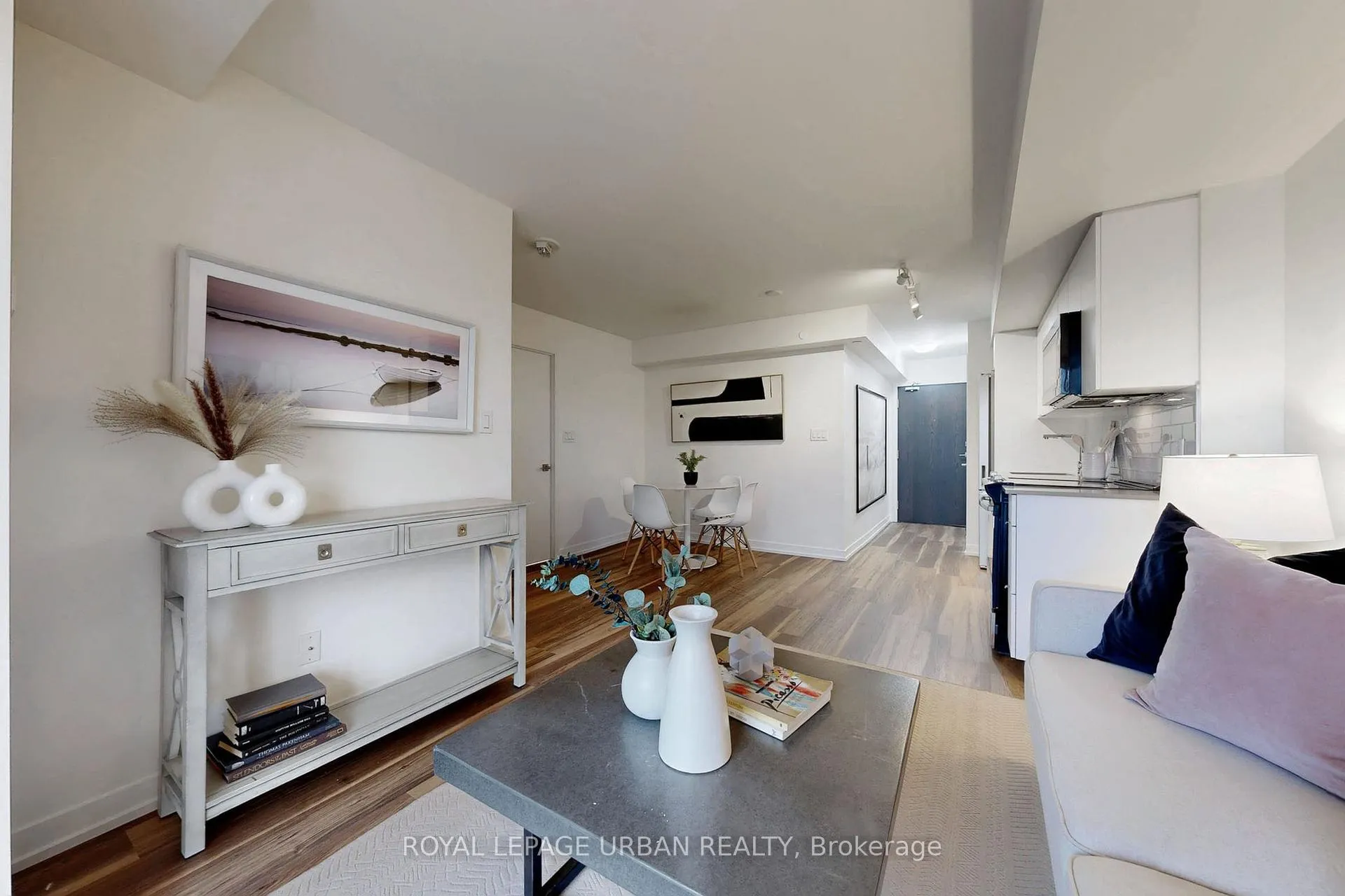 Photo 13 of Unit 327, 1401 O'connor Drive, Toronto, East York — HOMEH