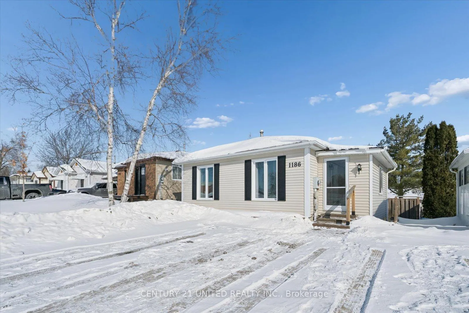 Photo 5 of 1186 Neptune Street, Peterborough, Northcrest Ward 5 — HOMEH