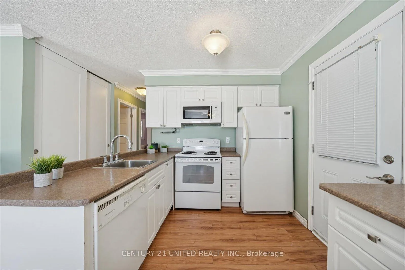 Photo 13 of 1186 Neptune Street, Peterborough, Northcrest Ward 5 — HOMEH