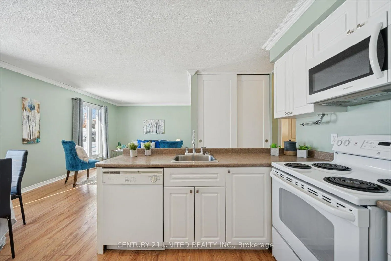 Photo 14 of 1186 Neptune Street, Peterborough, Northcrest Ward 5 — HOMEH