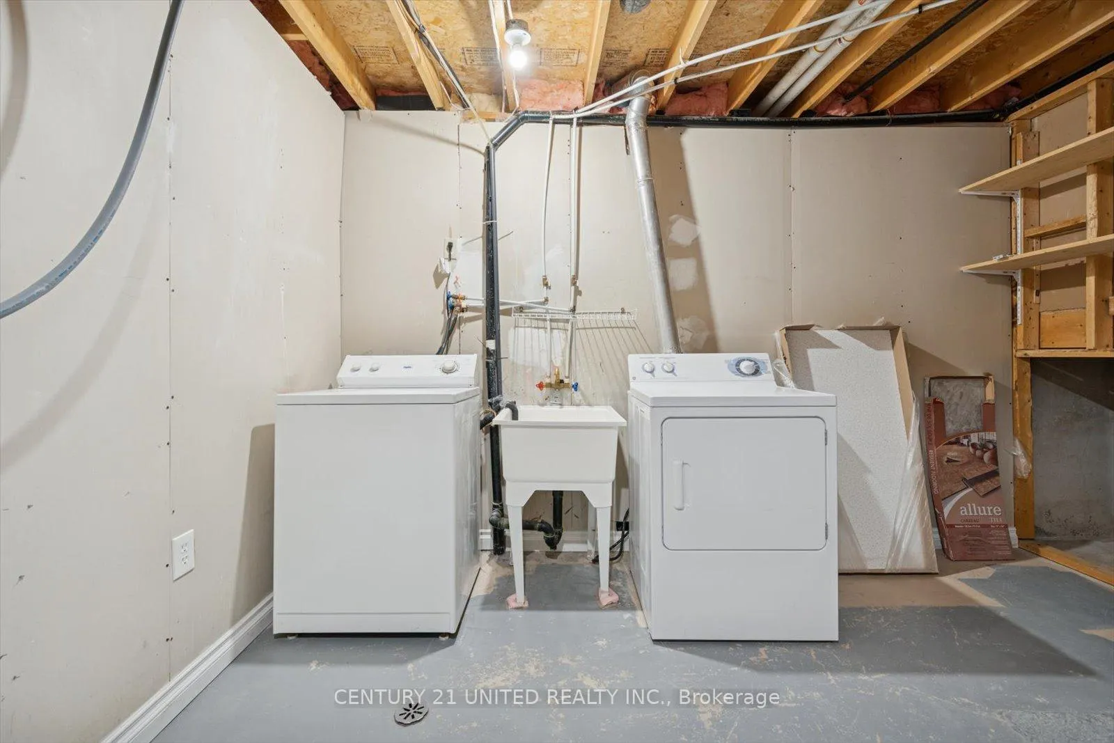 Photo 38 of 1186 Neptune Street, Peterborough, Northcrest Ward 5 — HOMEH