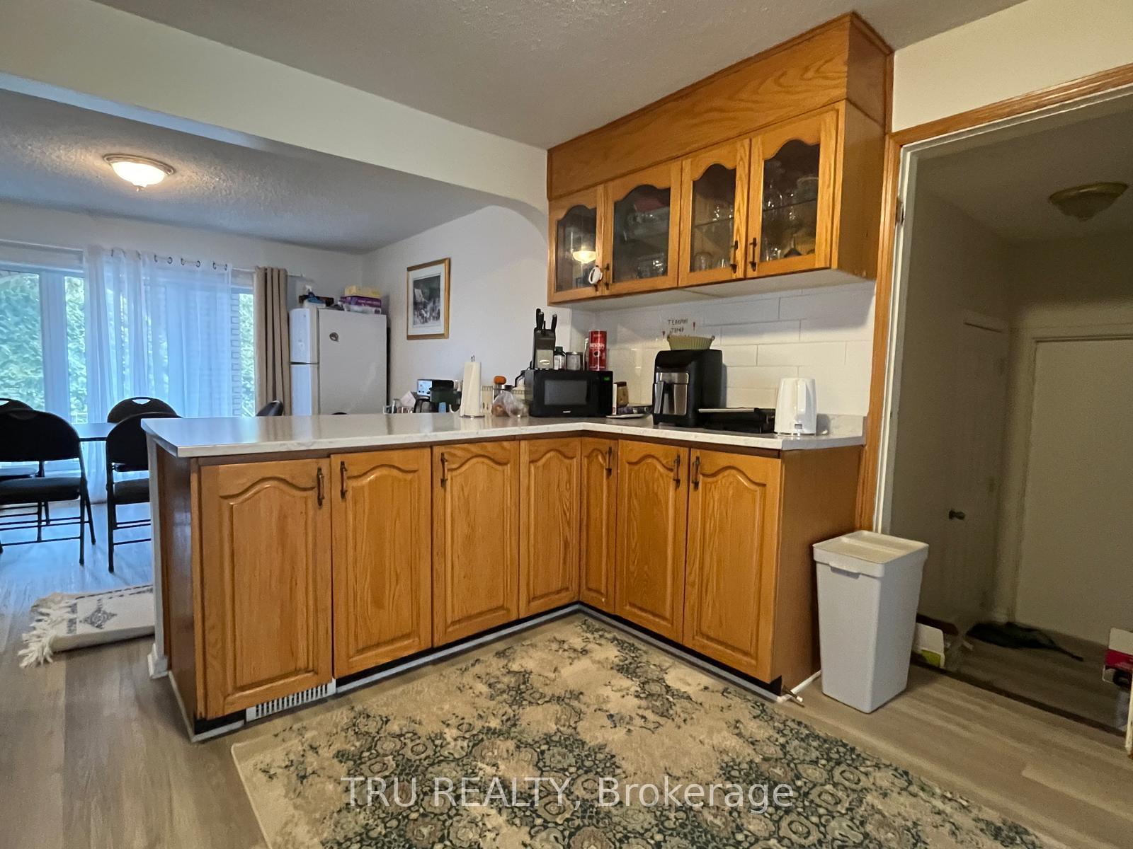 Photo 11 of 5 Pender Street, Ottawa, Meadowlands/St. Claire Gardens — HOMEH