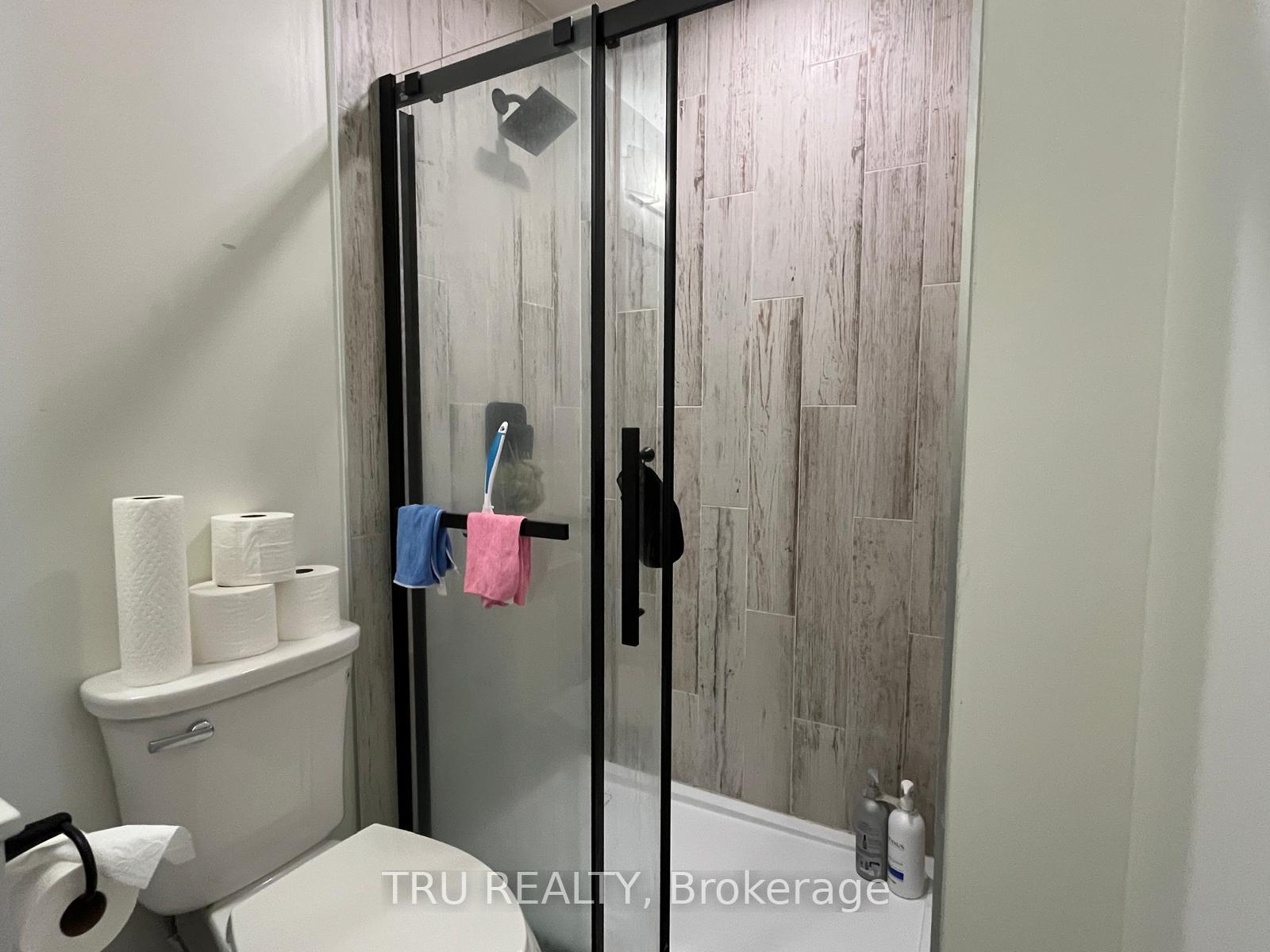 Photo 20 of 5 Pender Street, Ottawa, Meadowlands/St. Claire Gardens — HOMEH