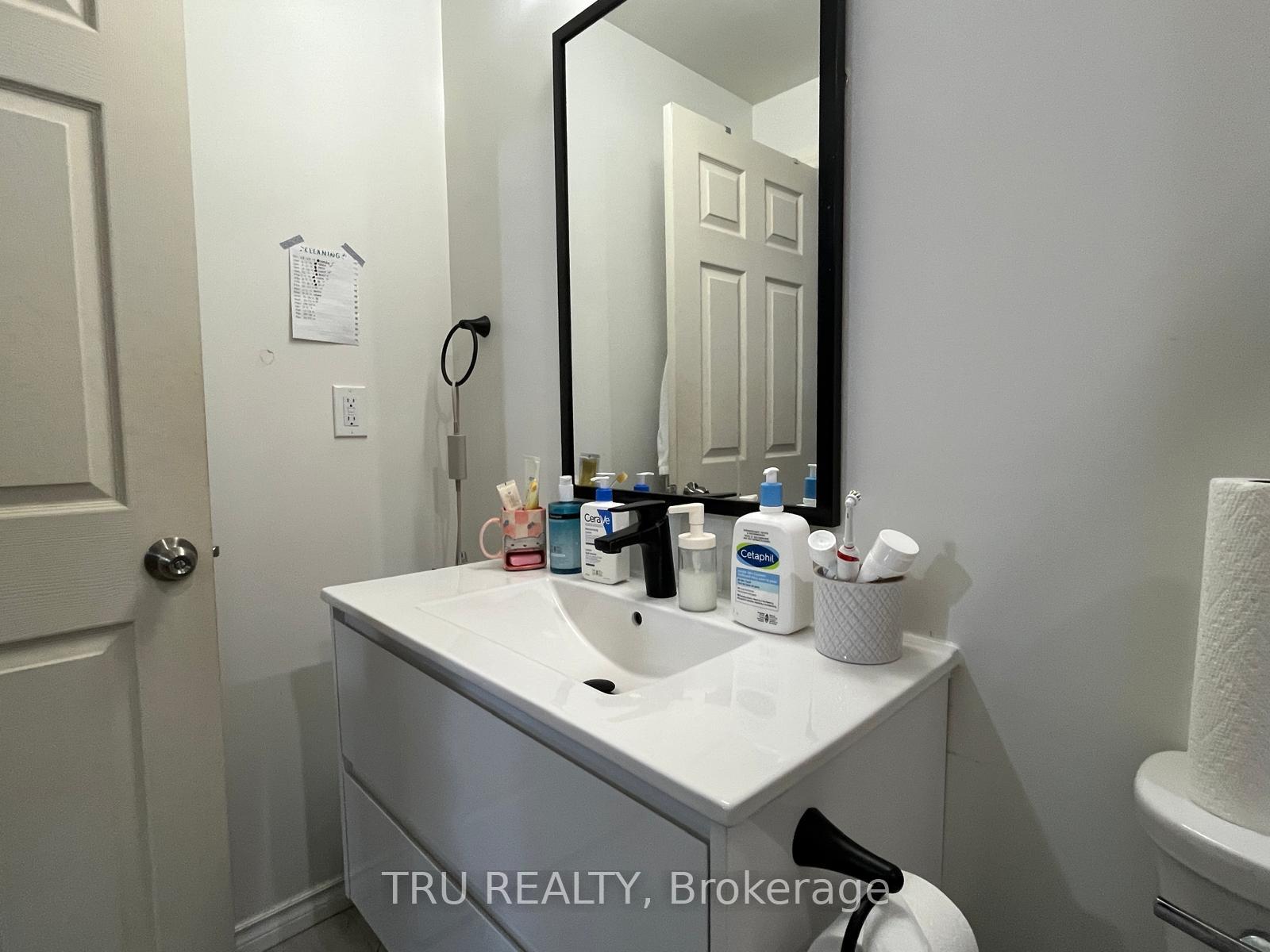 Photo 21 of 5 Pender Street, Ottawa, Meadowlands/St. Claire Gardens — HOMEH