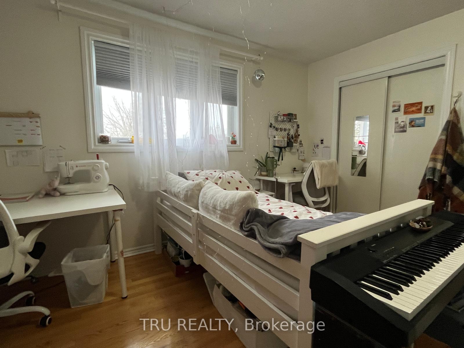 Photo 23 of 5 Pender Street, Ottawa, Meadowlands/St. Claire Gardens — HOMEH