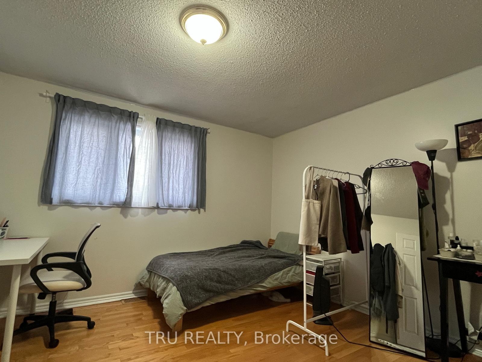 Photo 24 of 5 Pender Street, Ottawa, Meadowlands/St. Claire Gardens — HOMEH