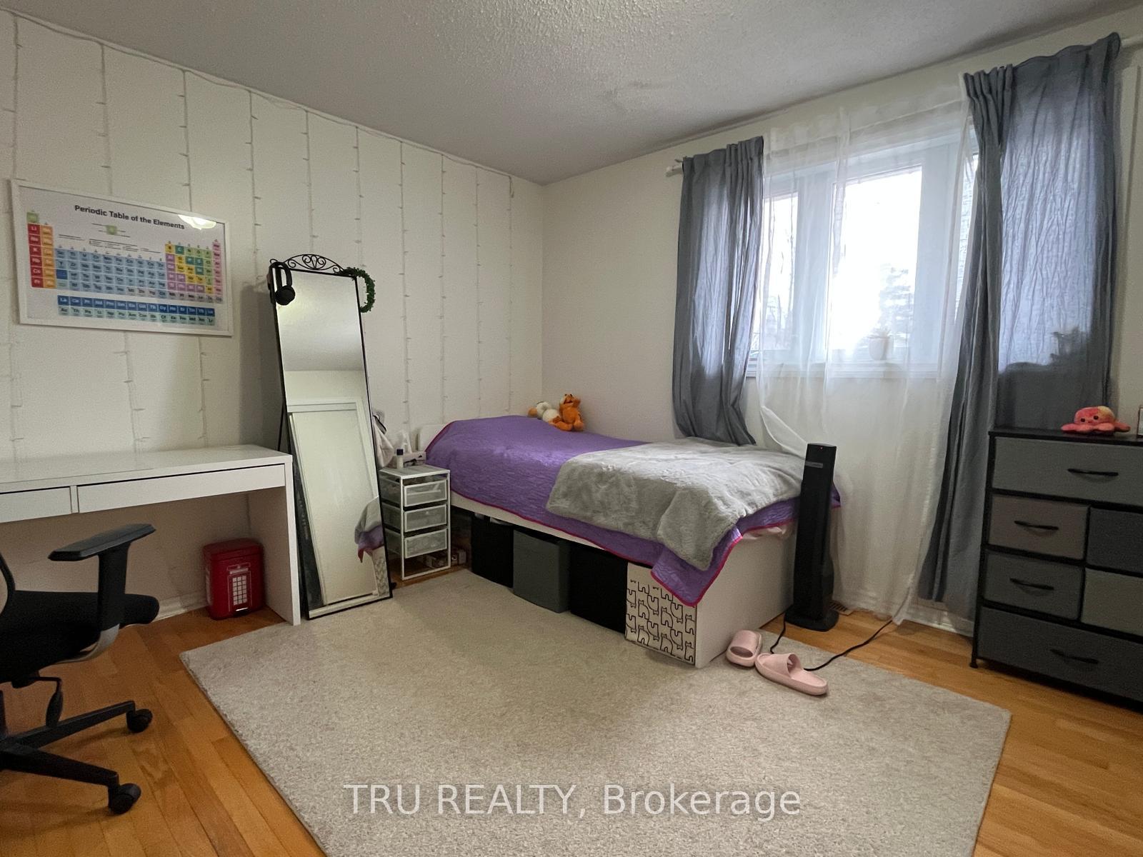 Photo 26 of 5 Pender Street, Ottawa, Meadowlands/St. Claire Gardens — HOMEH