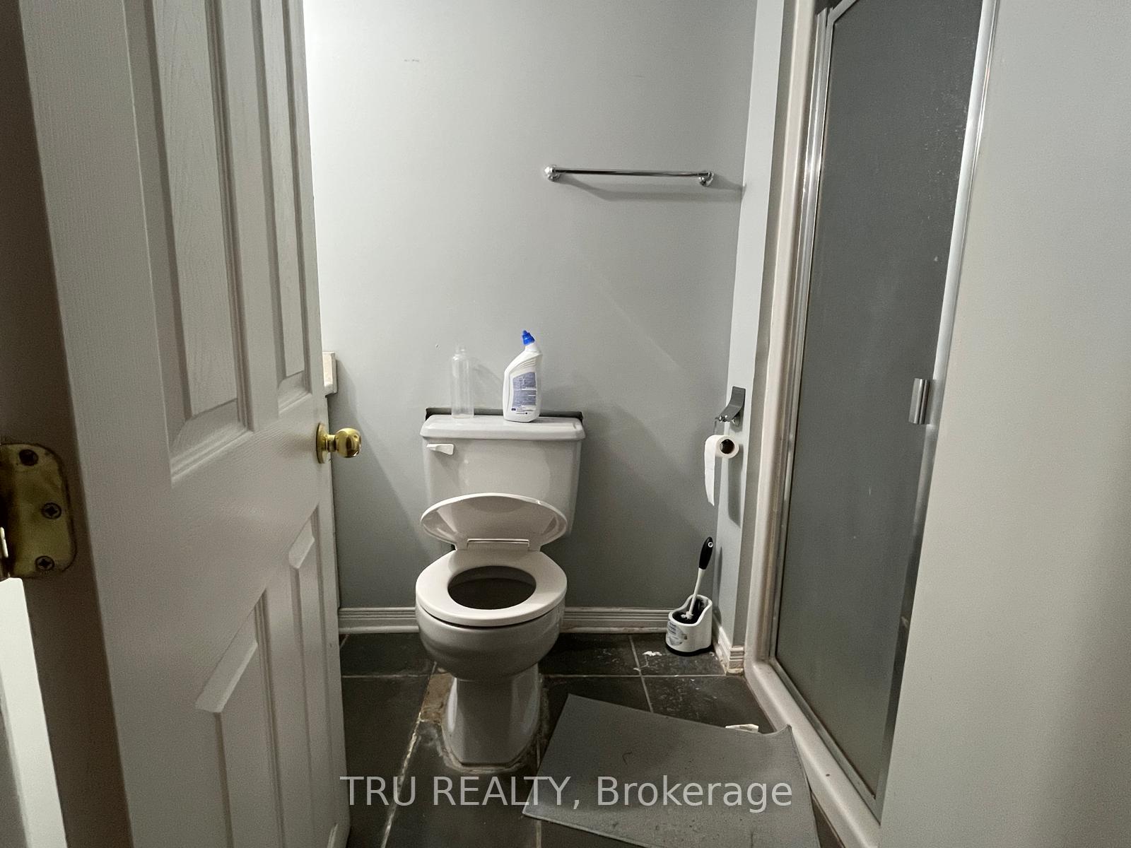 Photo 32 of 5 Pender Street, Ottawa, Meadowlands/St. Claire Gardens — HOMEH
