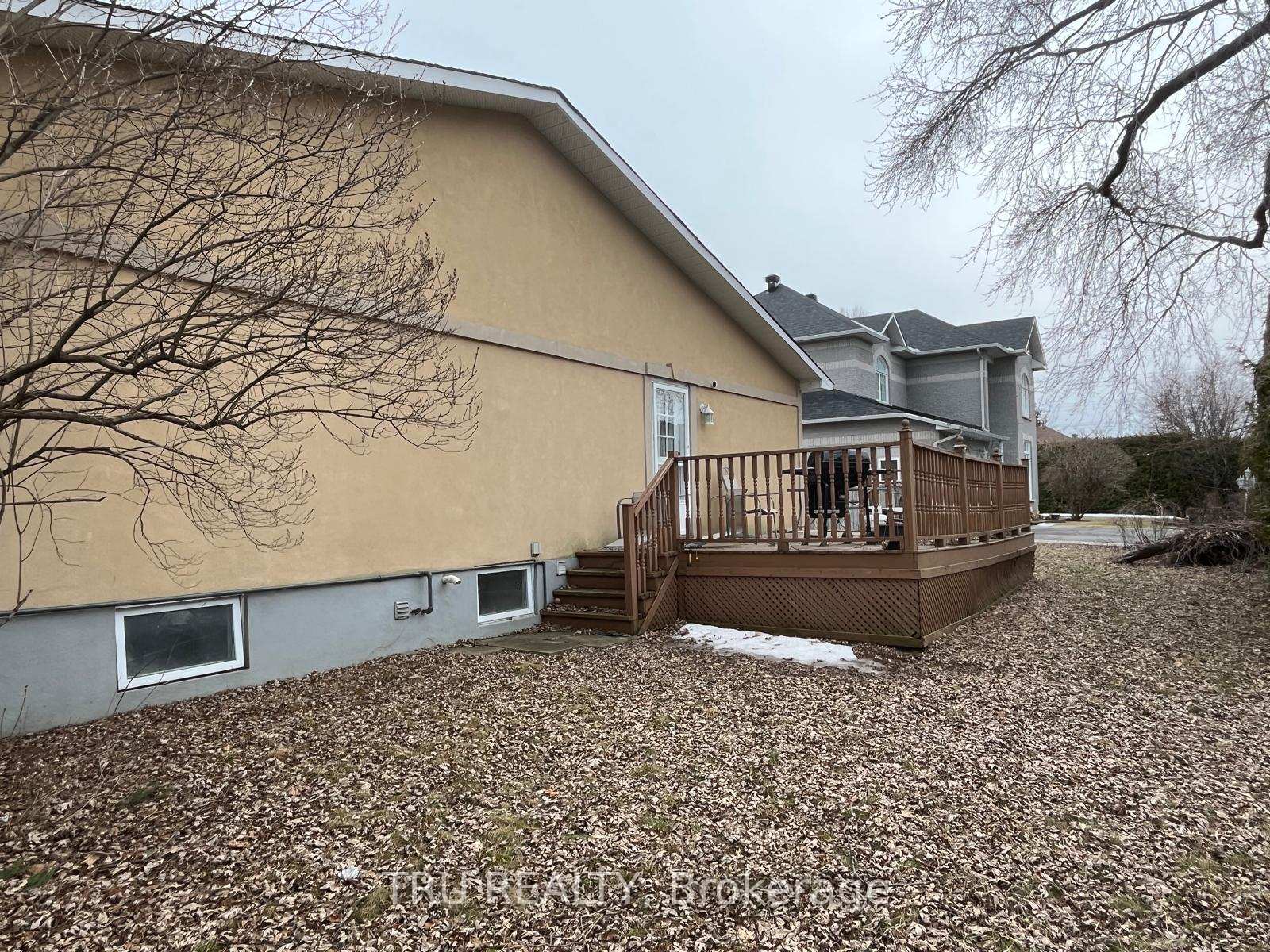Photo 33 of 5 Pender Street, Ottawa, Meadowlands/St. Claire Gardens — HOMEH
