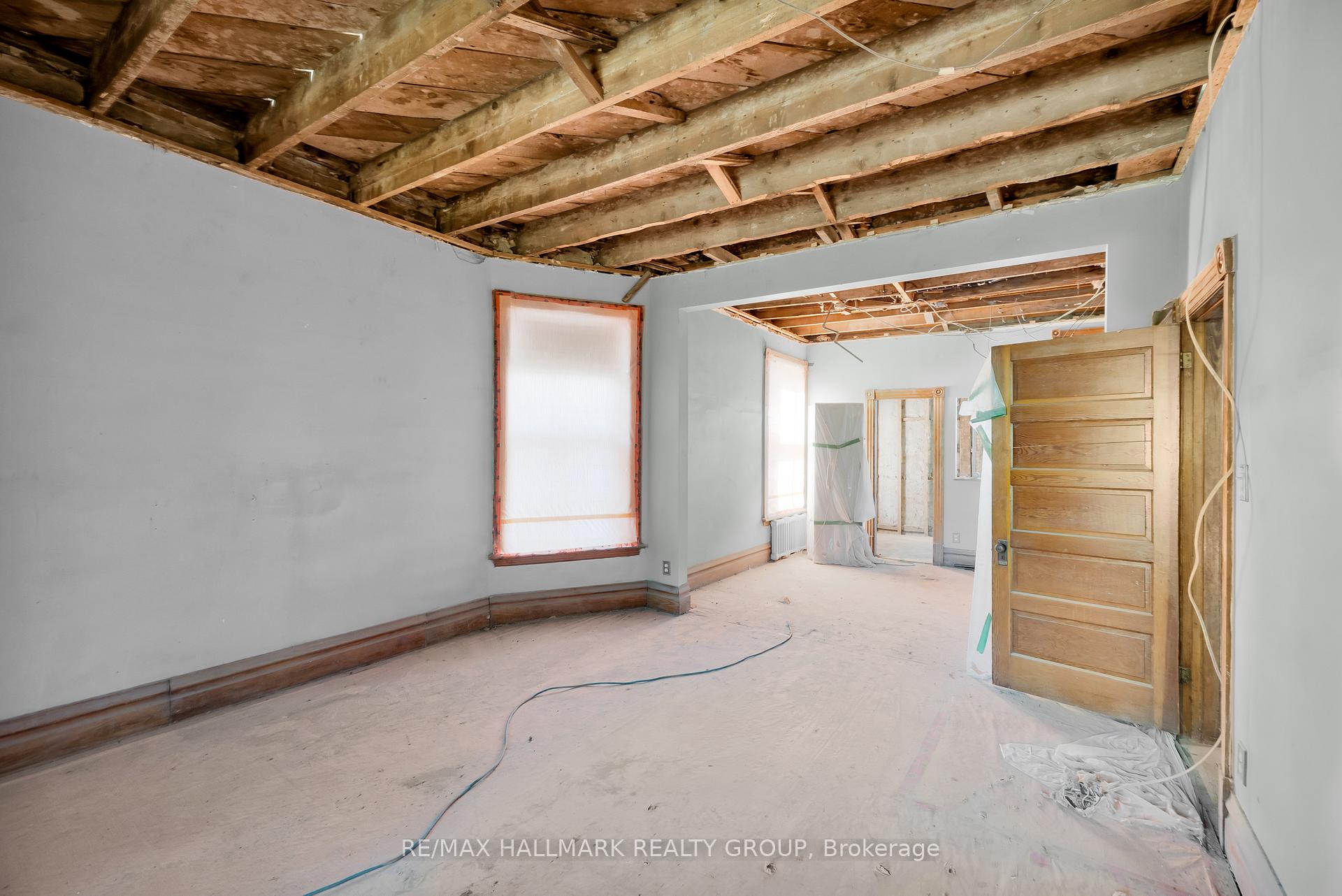Photo 11 of 111 Guigues Avenue, Ottawa, Lower Town/Byward Market — HOMEH