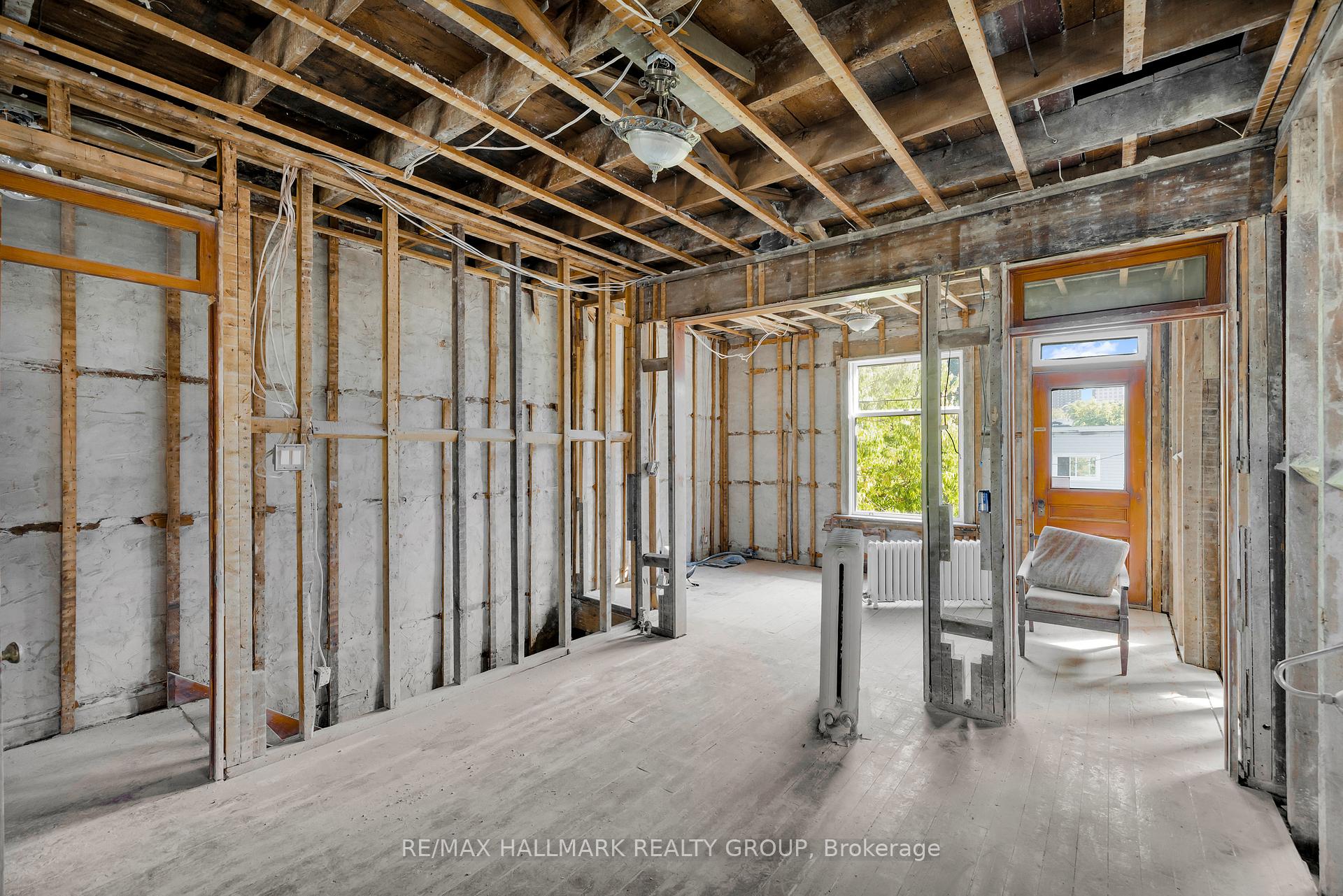 Photo 14 of 111 Guigues Avenue, Ottawa, Lower Town/Byward Market — HOMEH