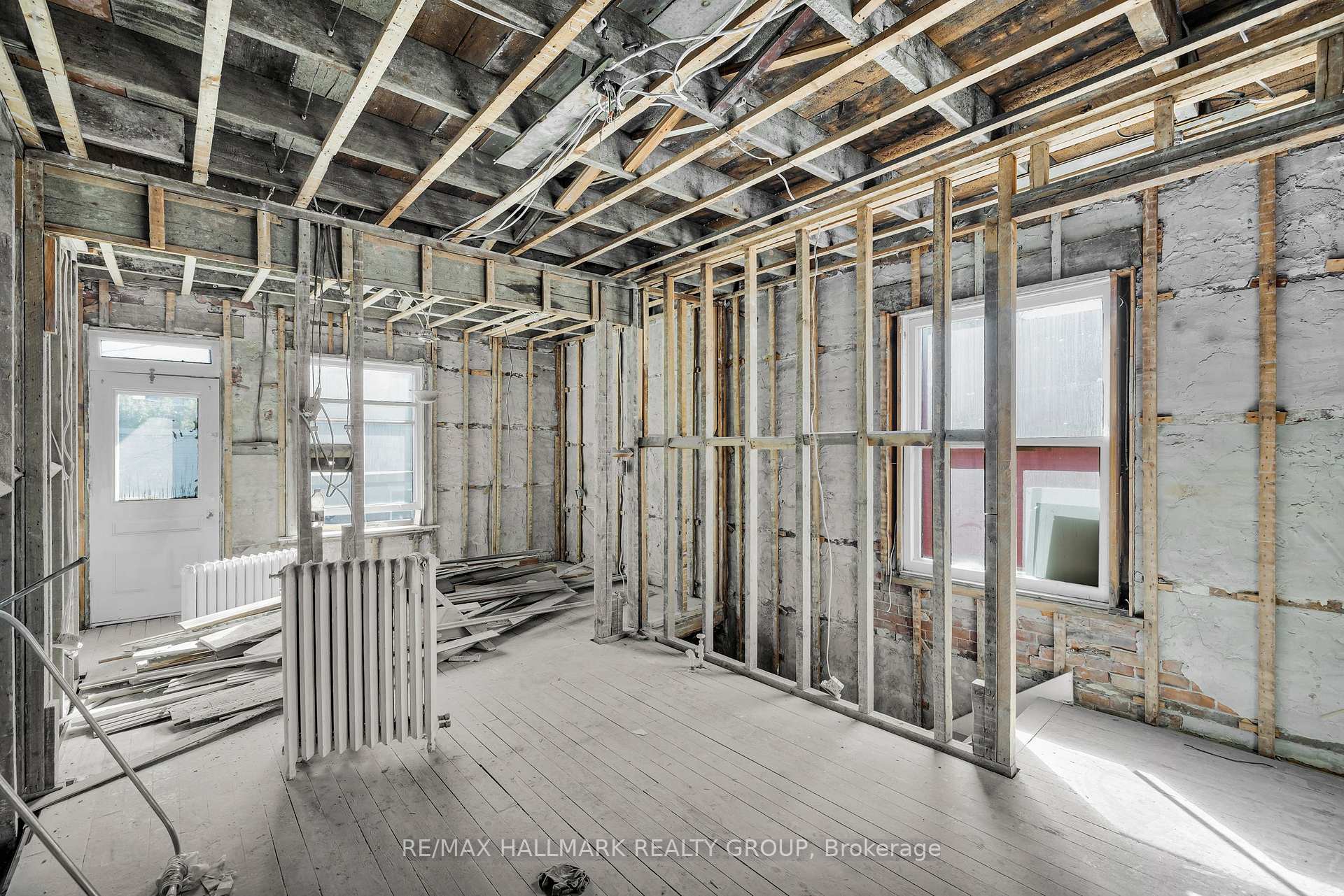 Photo 18 of 111 Guigues Avenue, Ottawa, Lower Town/Byward Market — HOMEH