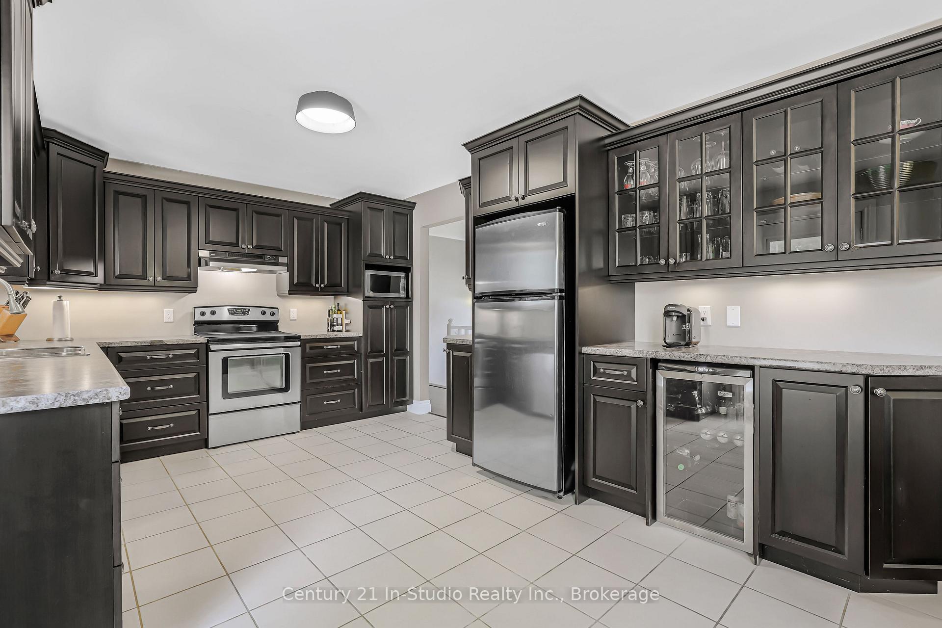 Photo 24 of 372 St Albert Street, Kincardine — HOMEH