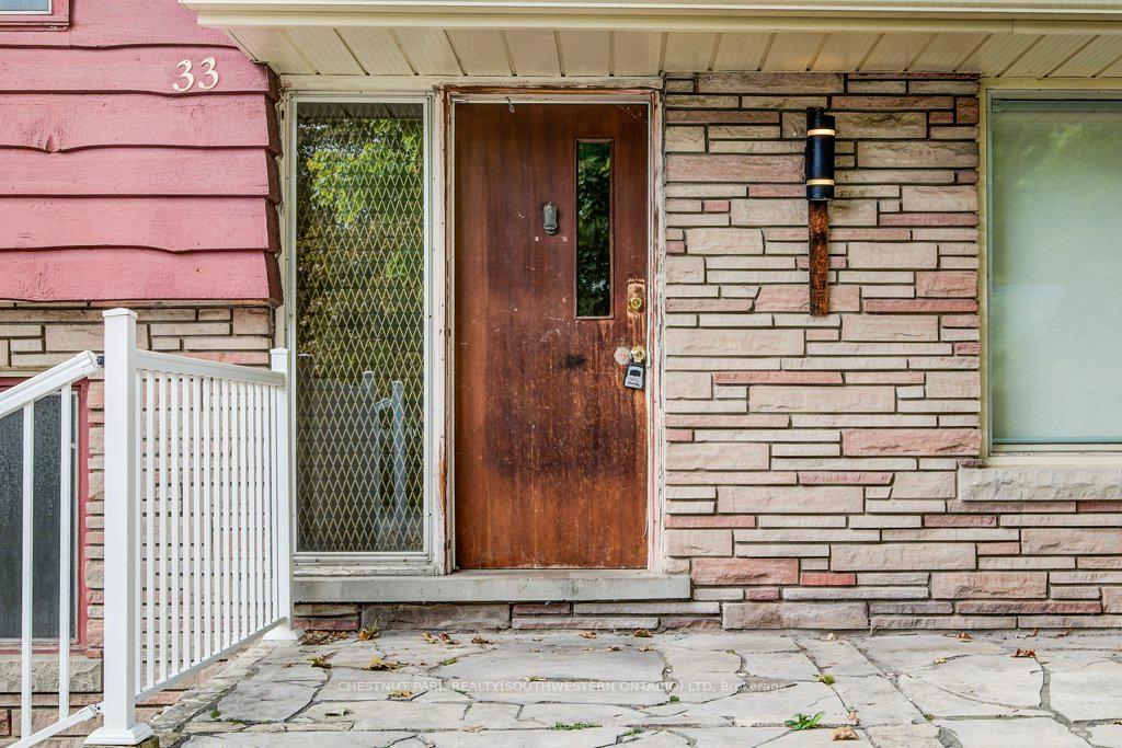 Photo 4 of 33 Evergreen Crescent, Kitchener — HOMEH