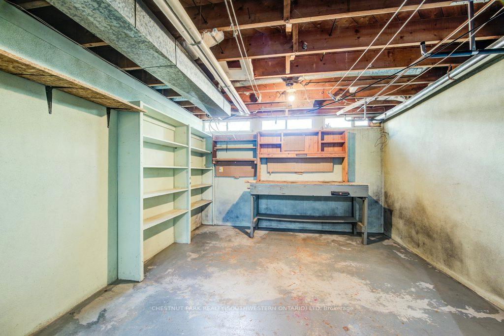 Photo 37 of 33 Evergreen Crescent, Kitchener — HOMEH