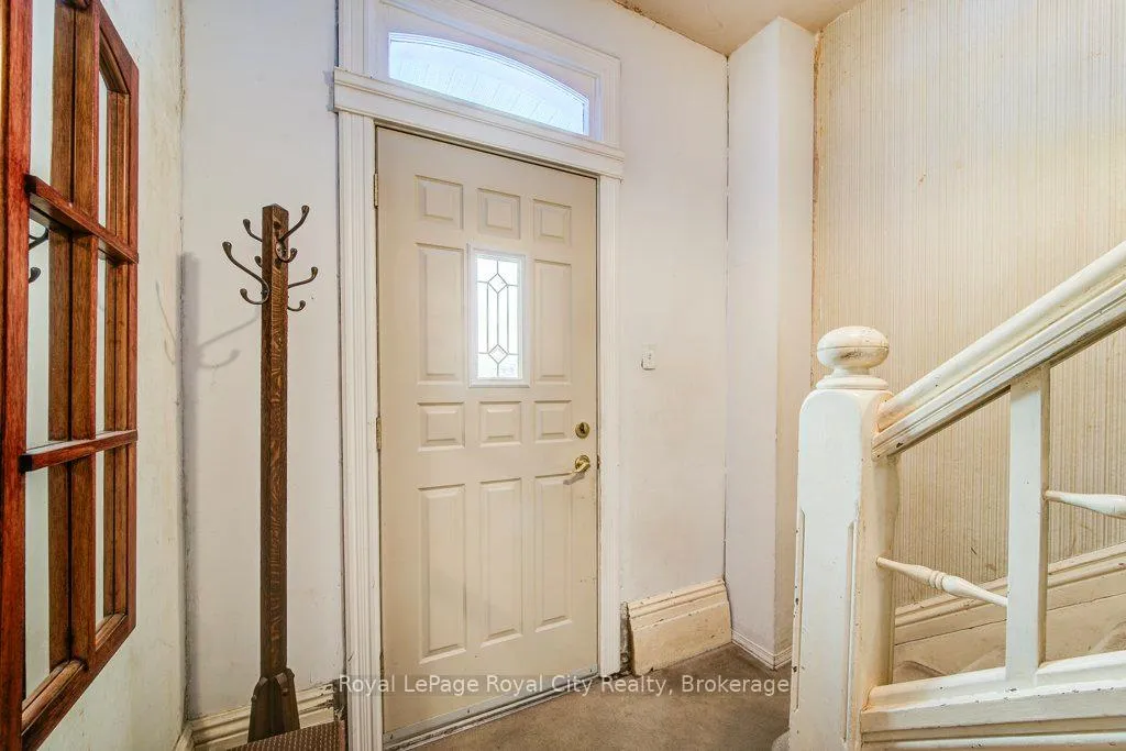 Photo 8 of 132 Neeve Street, Guelph, St. Patrick's Ward — HOMEH