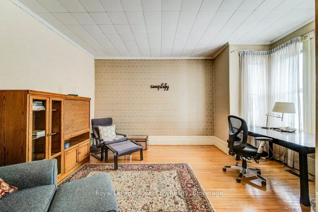 Photo 11 of 132 Neeve Street, Guelph, St. Patrick's Ward — HOMEH