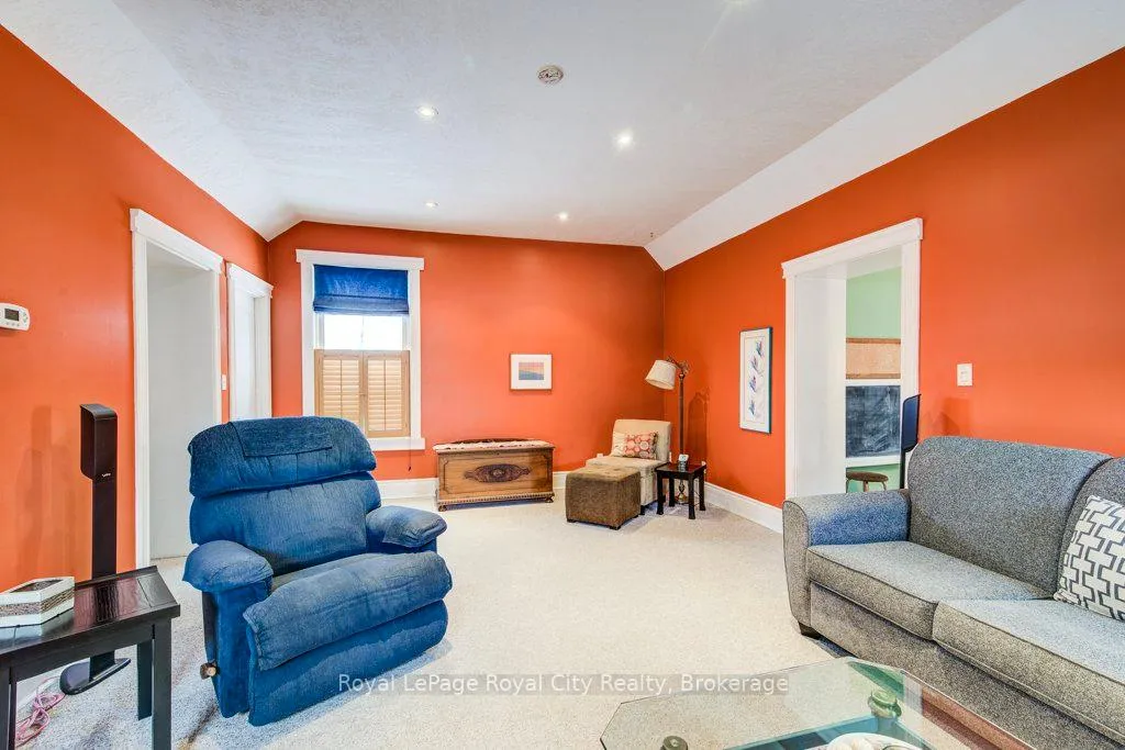 Photo 16 of 132 Neeve Street, Guelph, St. Patrick's Ward — HOMEH