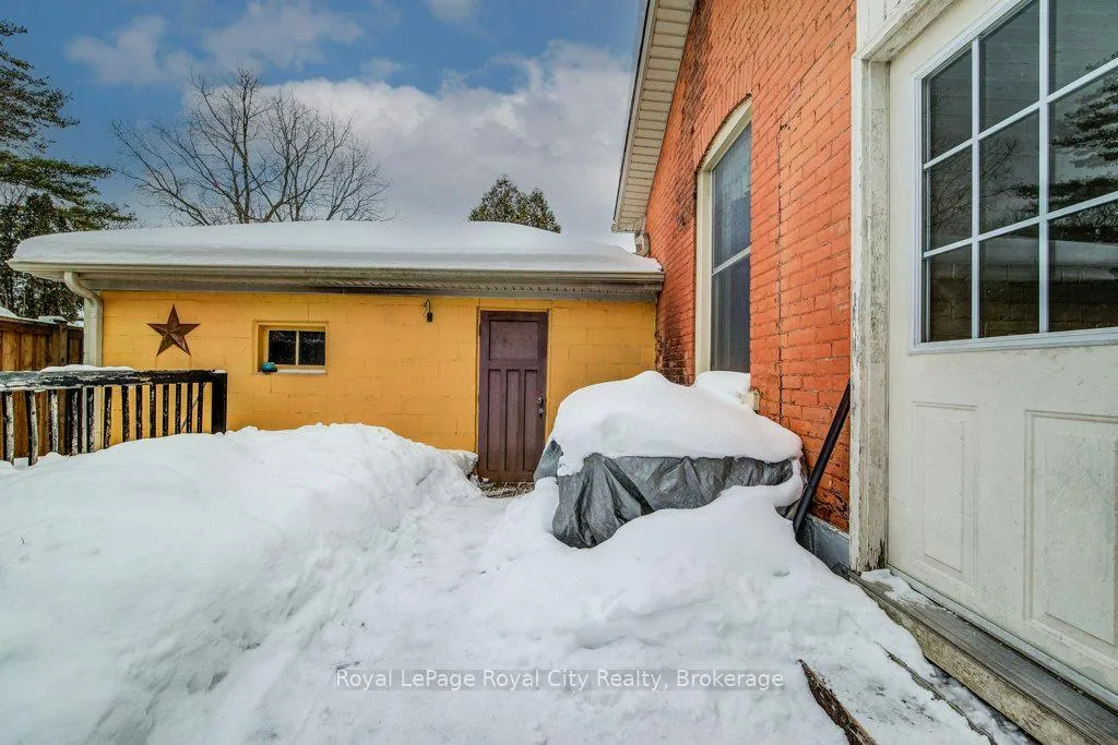 Photo 29 of 132 Neeve Street, Guelph, St. Patrick's Ward — HOMEH