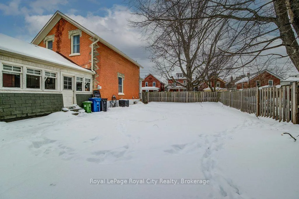Photo 32 of 132 Neeve Street, Guelph, St. Patrick's Ward — HOMEH