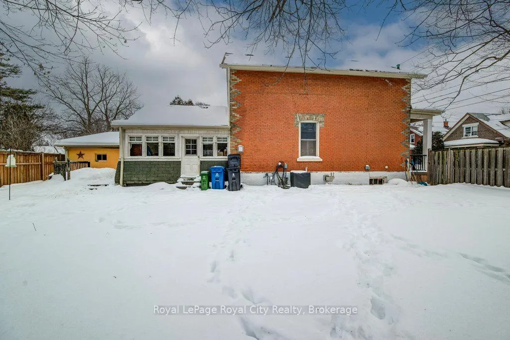Photo 33 of 132 Neeve Street, Guelph, St. Patrick's Ward — HOMEH