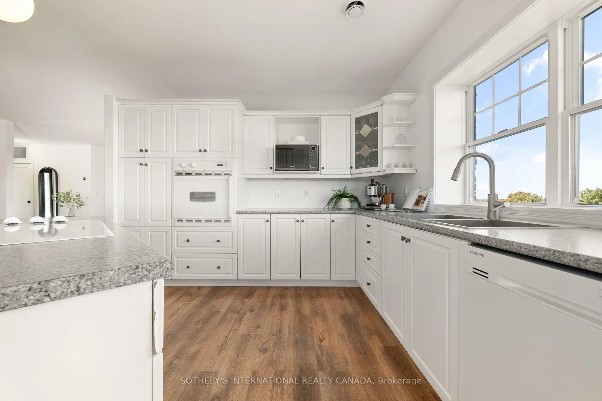Photo 10 of 188 County Road 18, Prince Edward County, Athol Ward — HOMEH