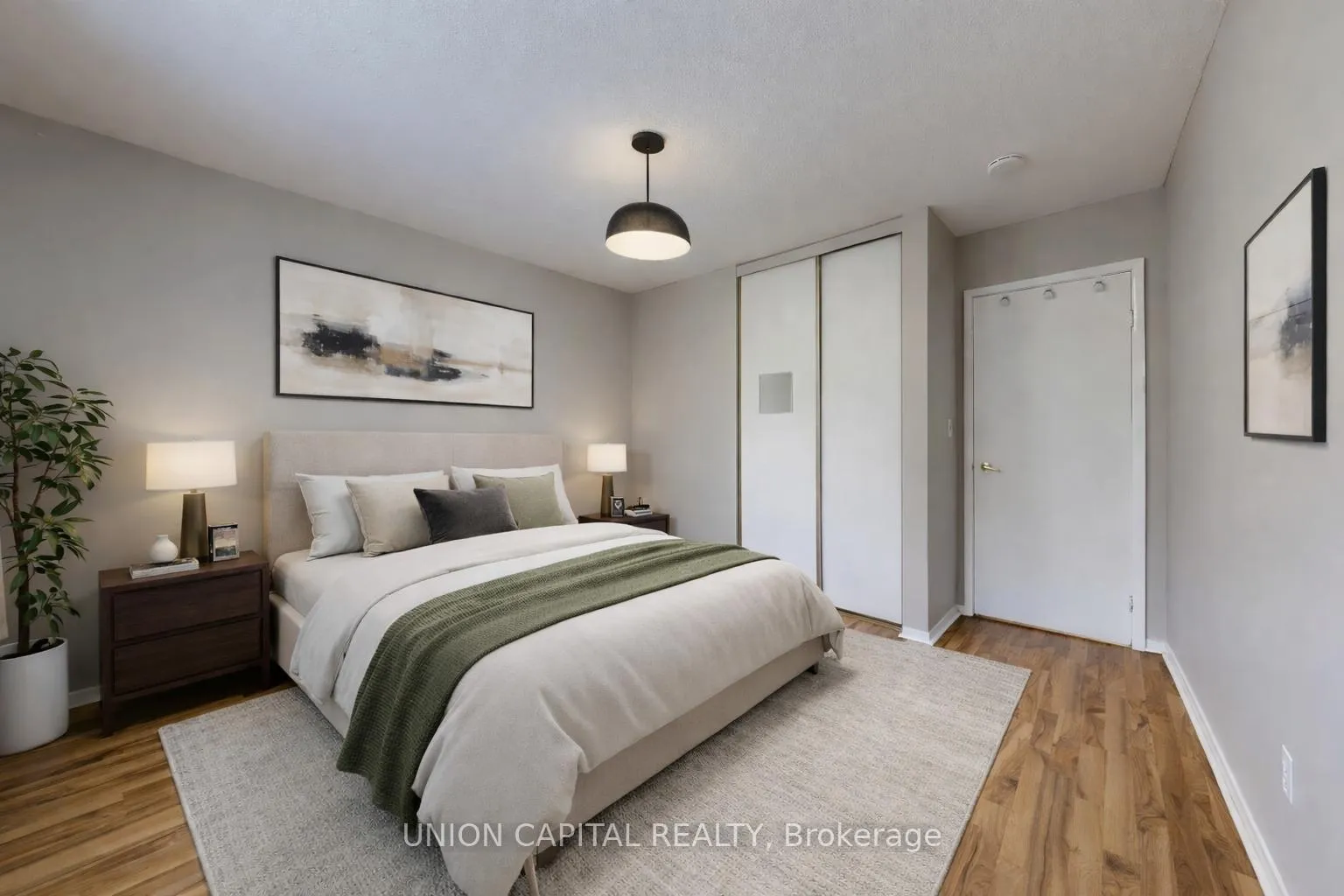 Photo 9 of 376 Calvert Court, Oshawa, Lakeview — HOMEH