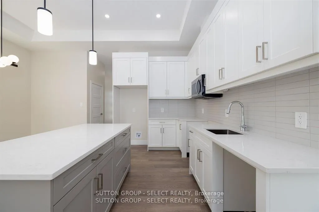 Photo 7 of Unit 14, 7966 Fallon Drive, Lucan Biddulph, Granton — HOMEH
