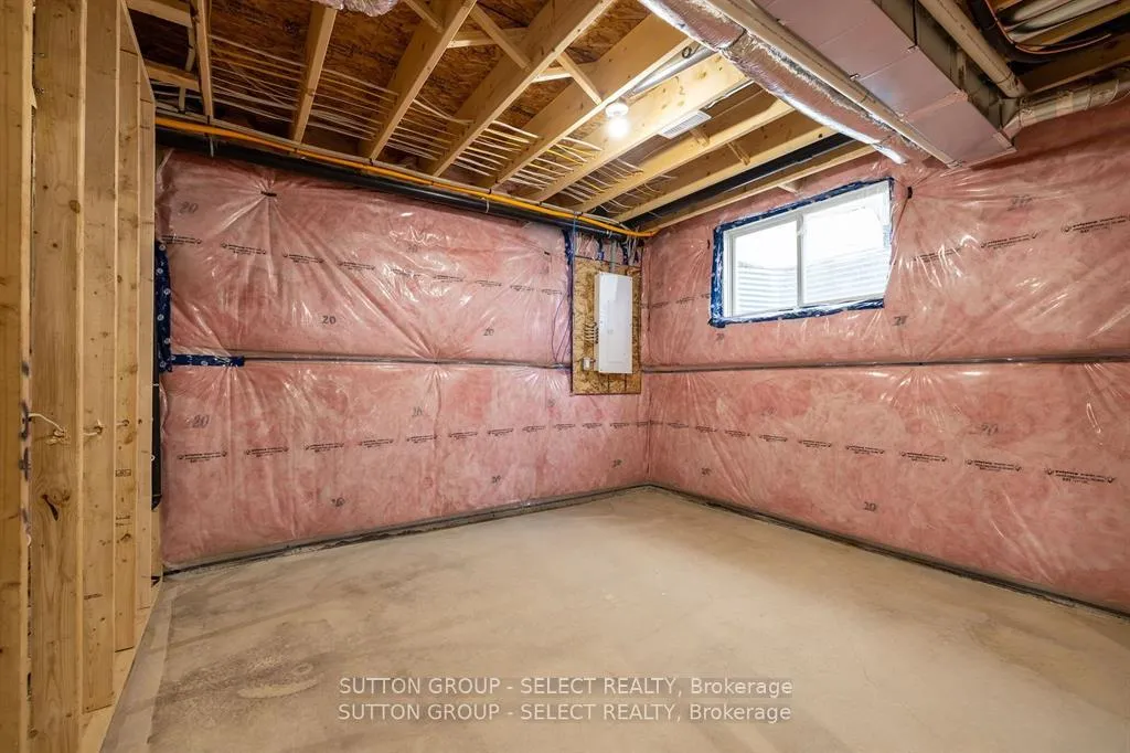 Photo 14 of Unit 14, 7966 Fallon Drive, Lucan Biddulph, Granton — HOMEH