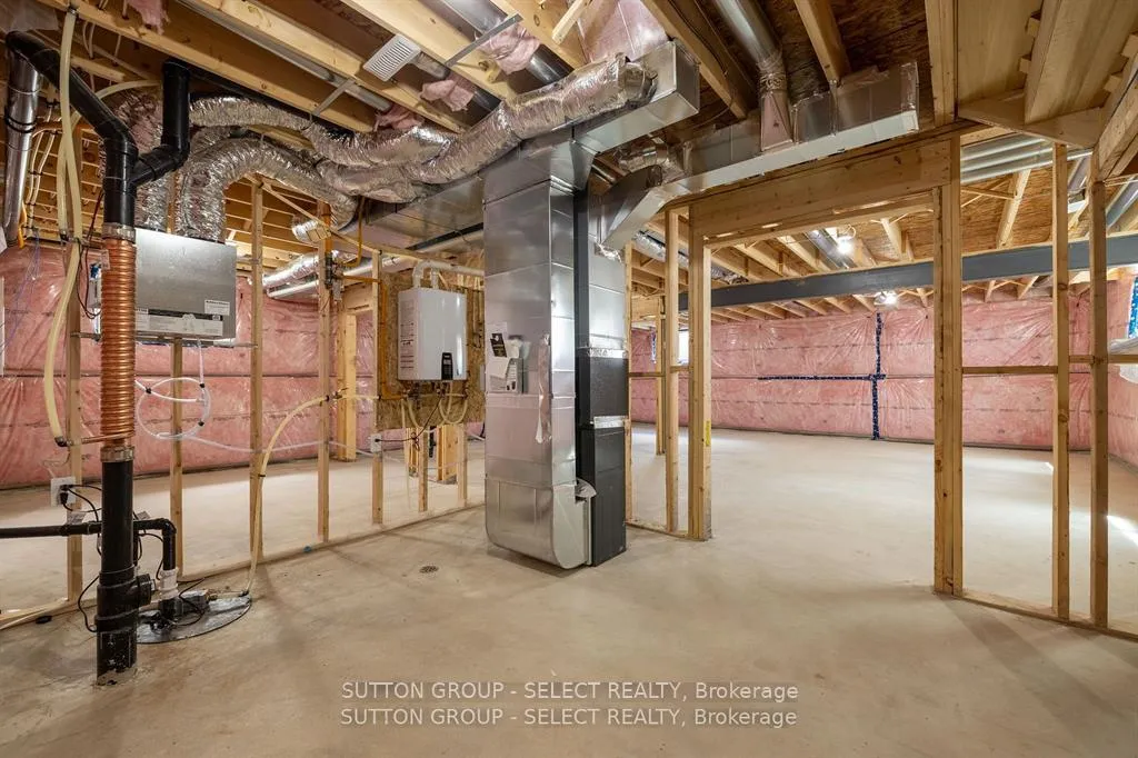 Photo 15 of Unit 14, 7966 Fallon Drive, Lucan Biddulph, Granton — HOMEH