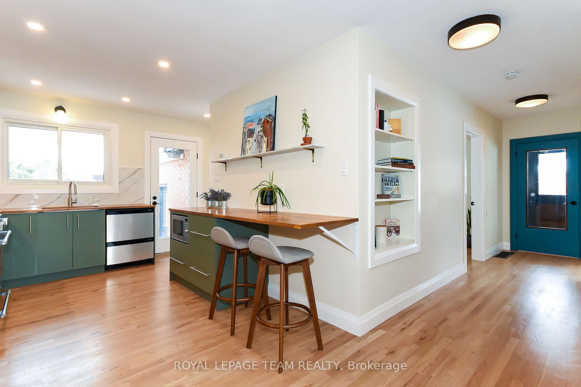 Photo 10 of 828 Kingsmere Avenue, Ottawa, McKellar Heights/Glabar Park — HOMEH