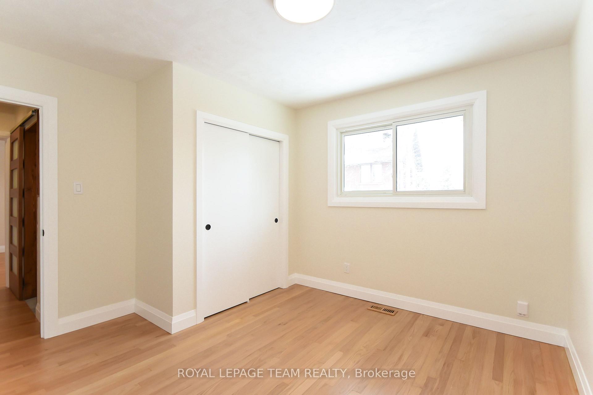 Photo 14 of 828 Kingsmere Avenue, Ottawa, McKellar Heights/Glabar Park — HOMEH