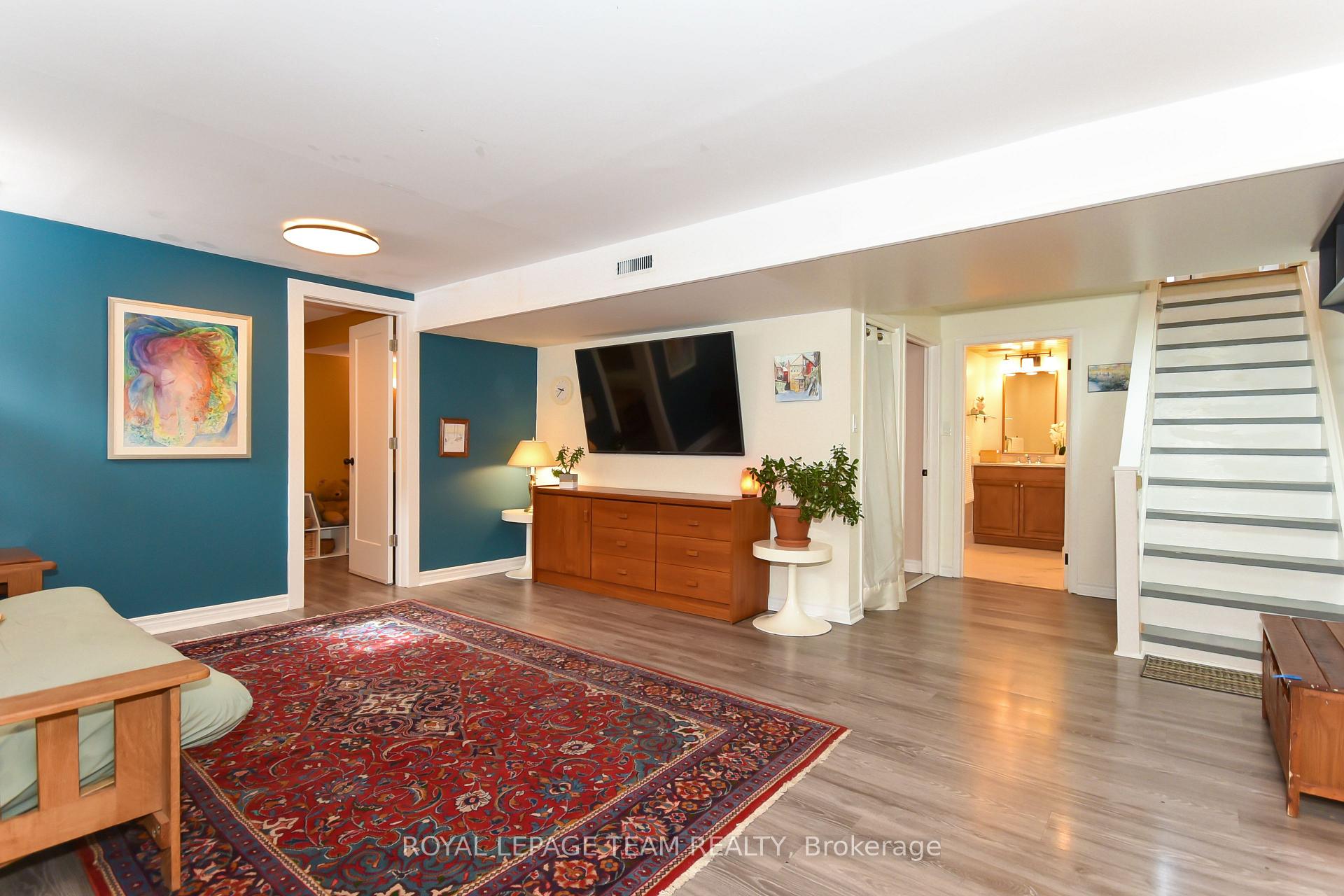 Photo 17 of 828 Kingsmere Avenue, Ottawa, McKellar Heights/Glabar Park — HOMEH