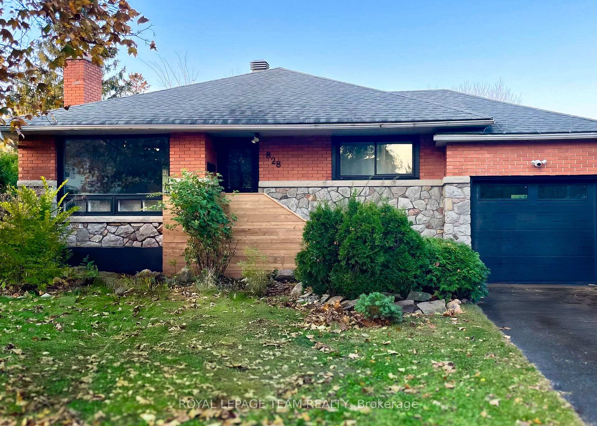 Photo 26 of 828 Kingsmere Avenue, Ottawa, McKellar Heights/Glabar Park — HOMEH