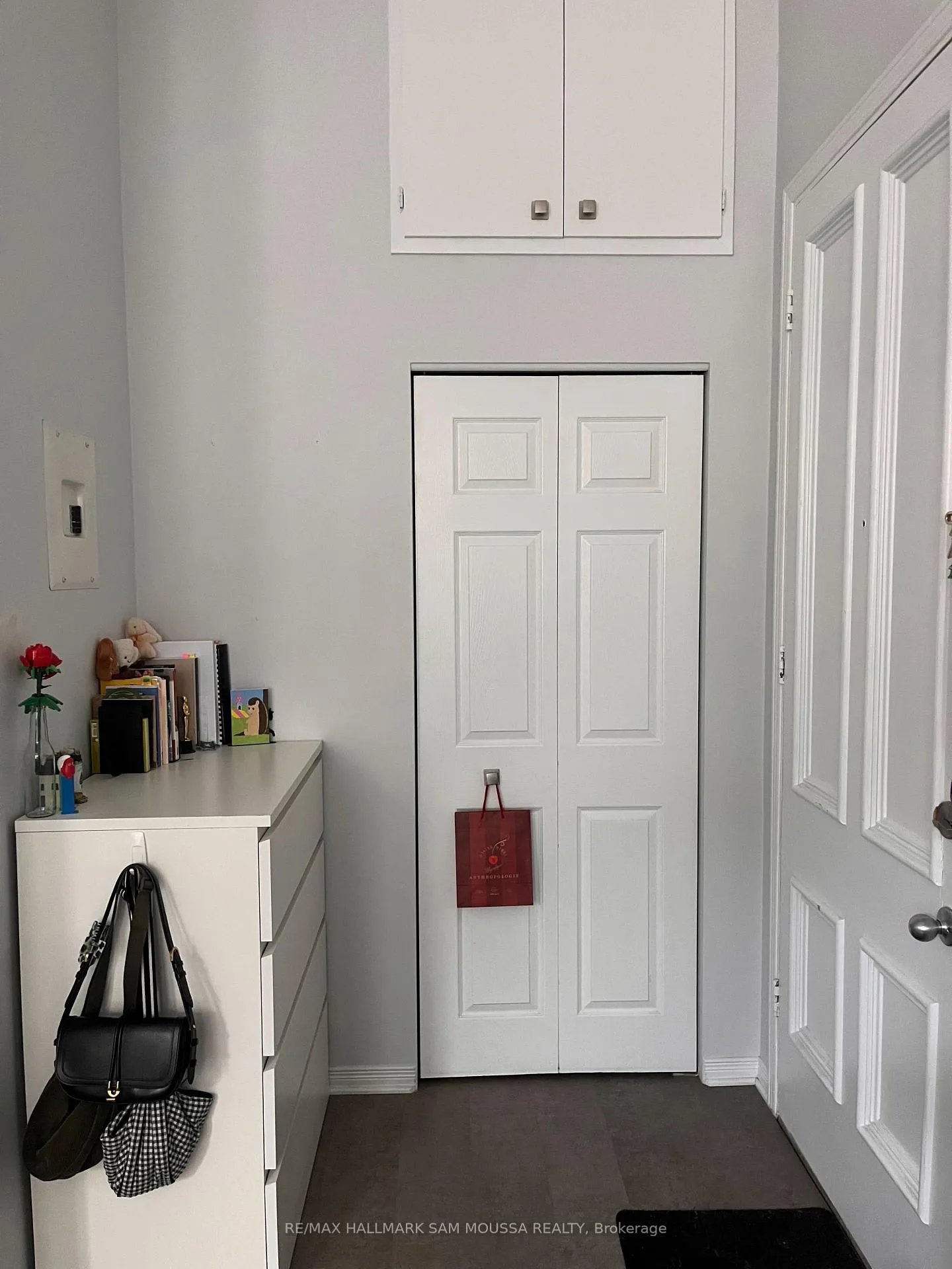 Photo 2 of Unit 2, 232 Cooper Street, Ottawa, Ottawa Centre — HOMEH