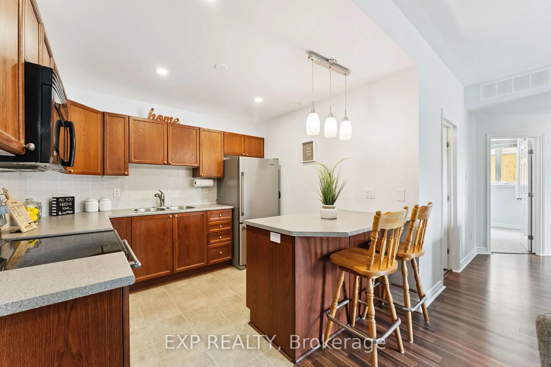 Photo 11 of Unit B, 231 Crestway Drive, Ottawa, Barrhaven East — HOMEH