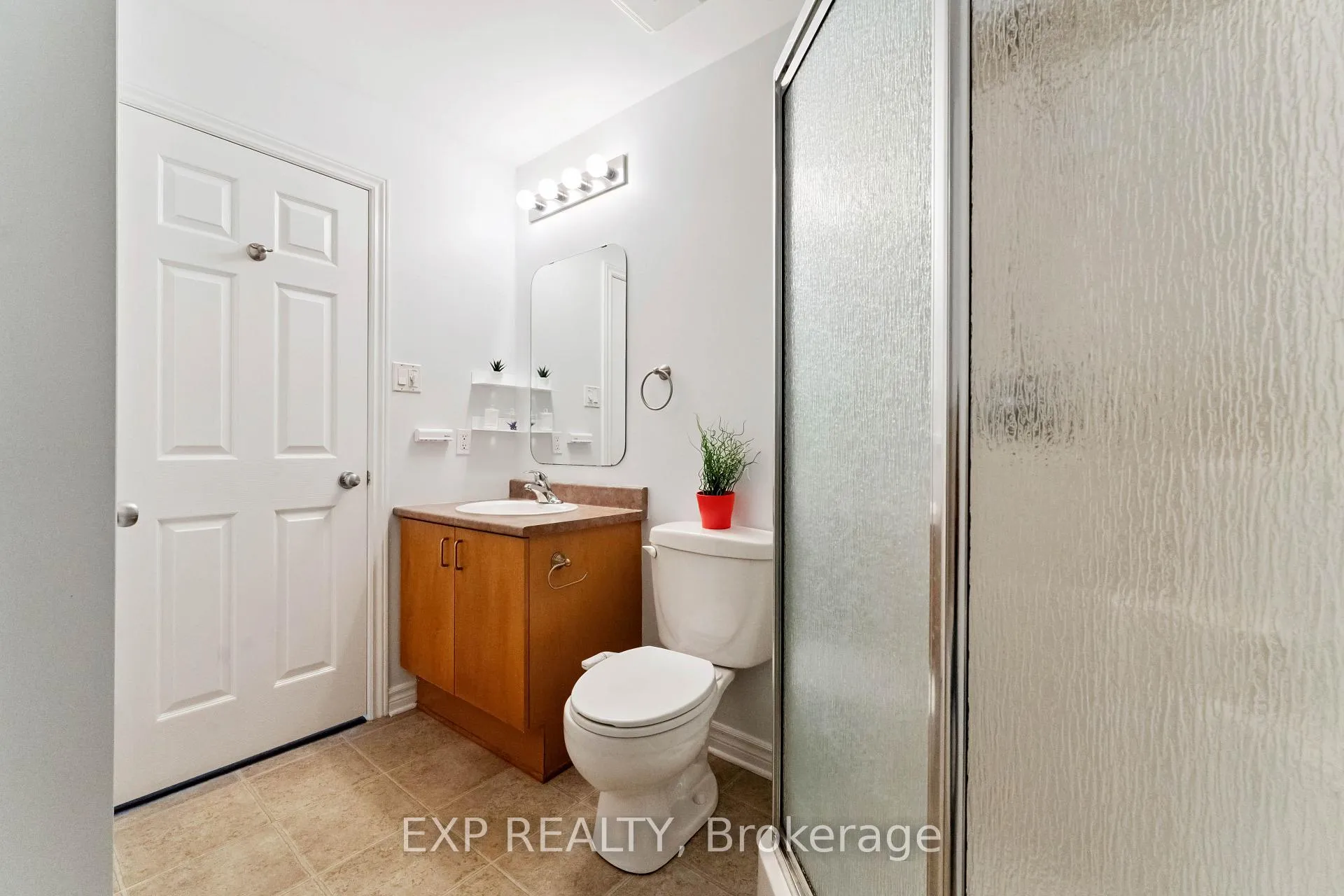 Photo 18 of Unit B, 231 Crestway Drive, Ottawa, Barrhaven East — HOMEH