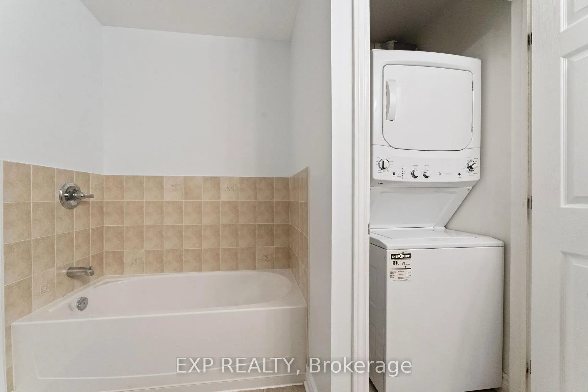 Photo 19 of Unit B, 231 Crestway Drive, Ottawa, Barrhaven East — HOMEH