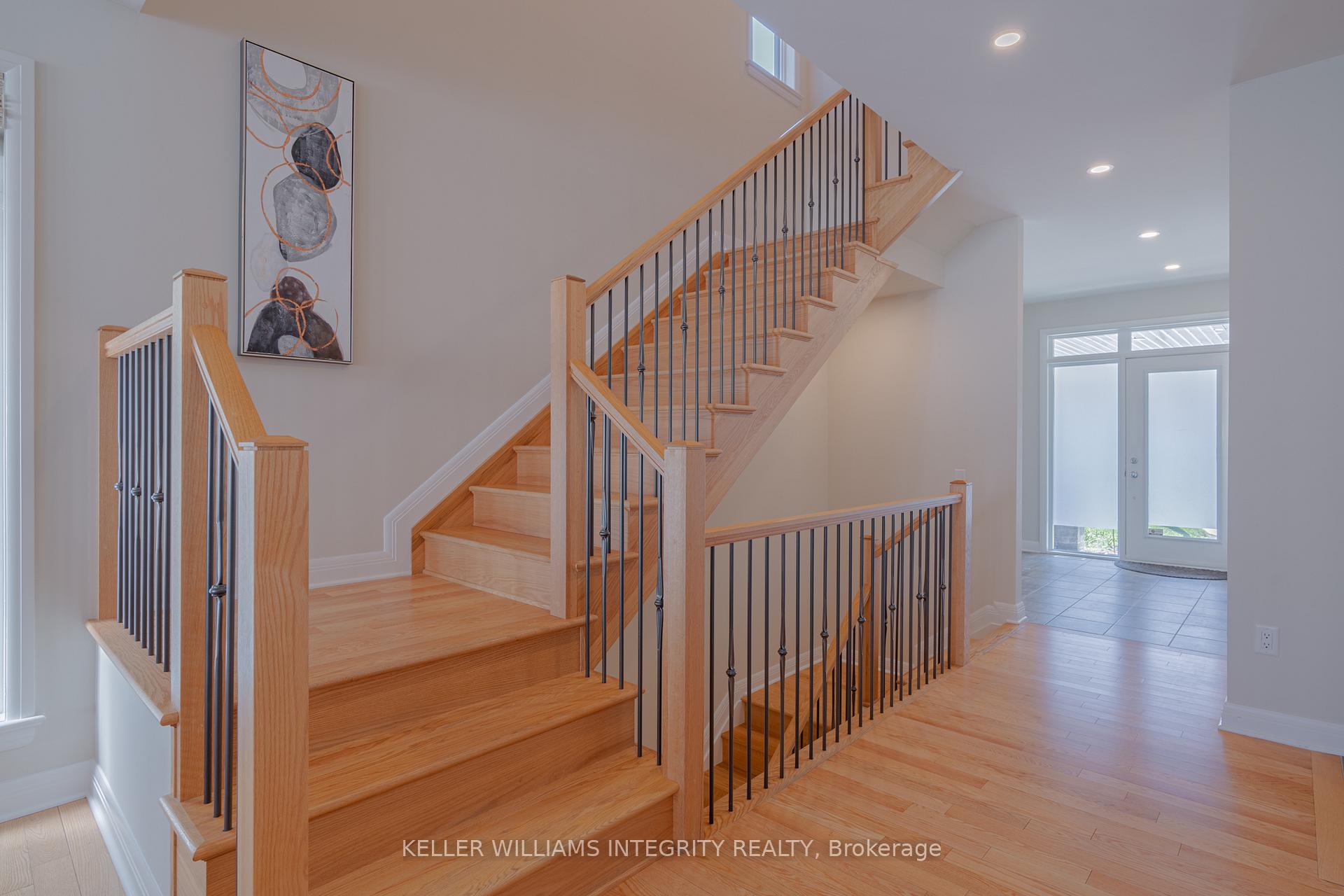 Photo 5 of 176 Avro Circle, Ottawa, CFB Rockcliffe and Area — HOMEH