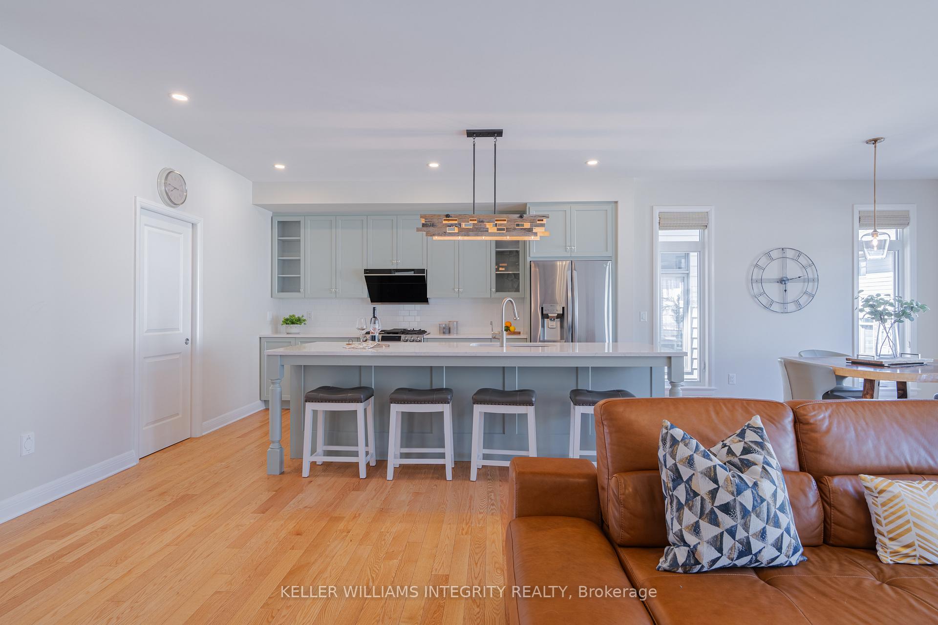 Photo 14 of 176 Avro Circle, Ottawa, CFB Rockcliffe and Area — HOMEH