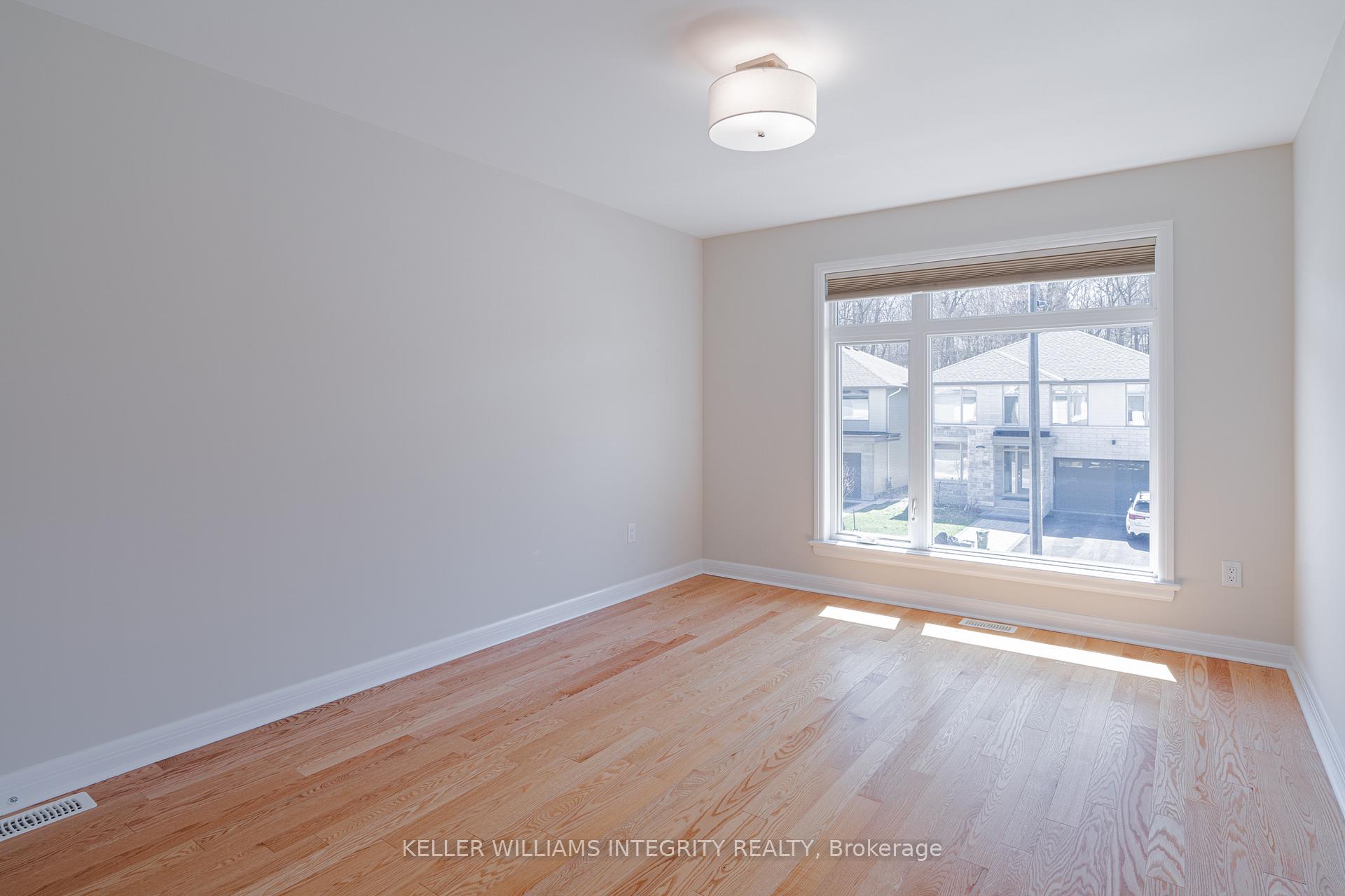 Photo 15 of 176 Avro Circle, Ottawa, CFB Rockcliffe and Area — HOMEH