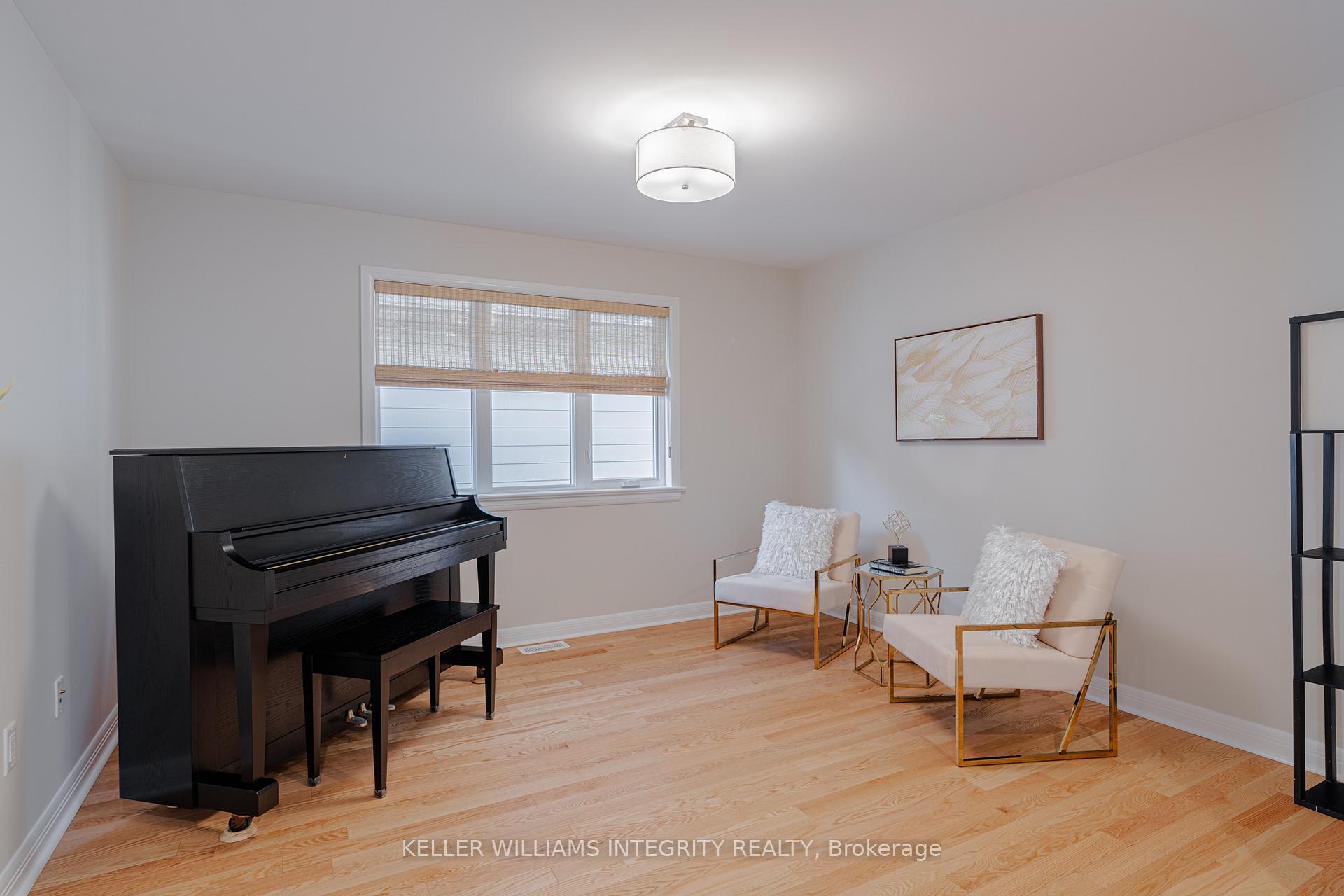 Photo 18 of 176 Avro Circle, Ottawa, CFB Rockcliffe and Area — HOMEH