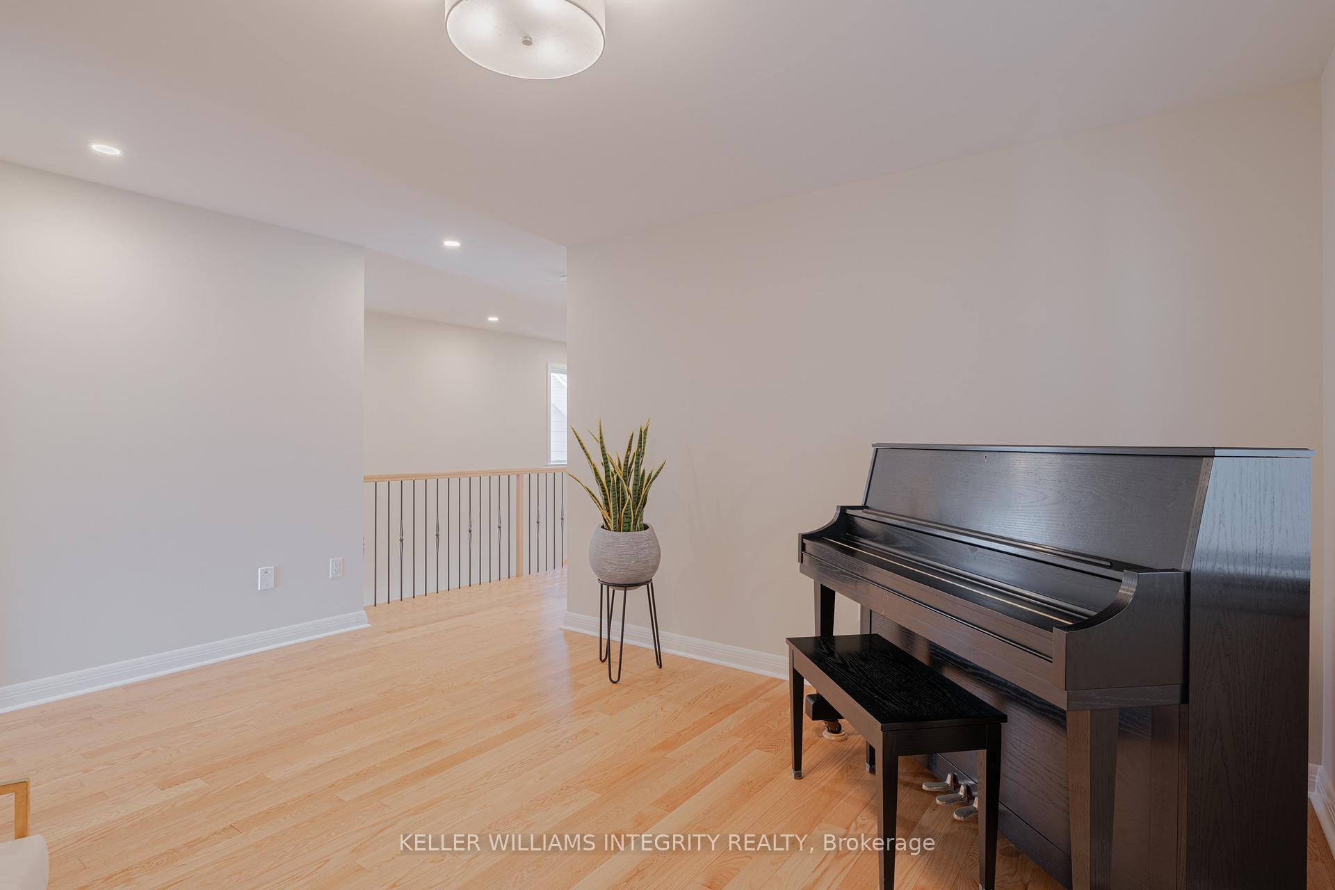 Photo 24 of 176 Avro Circle, Ottawa, CFB Rockcliffe and Area — HOMEH