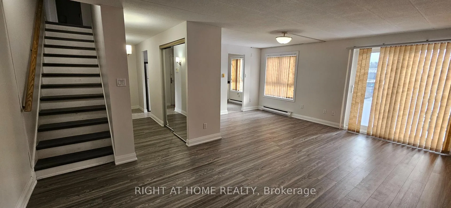 Photo 10 of Unit 61, 53 Taunton Road E, Oshawa, Centennial — HOMEH