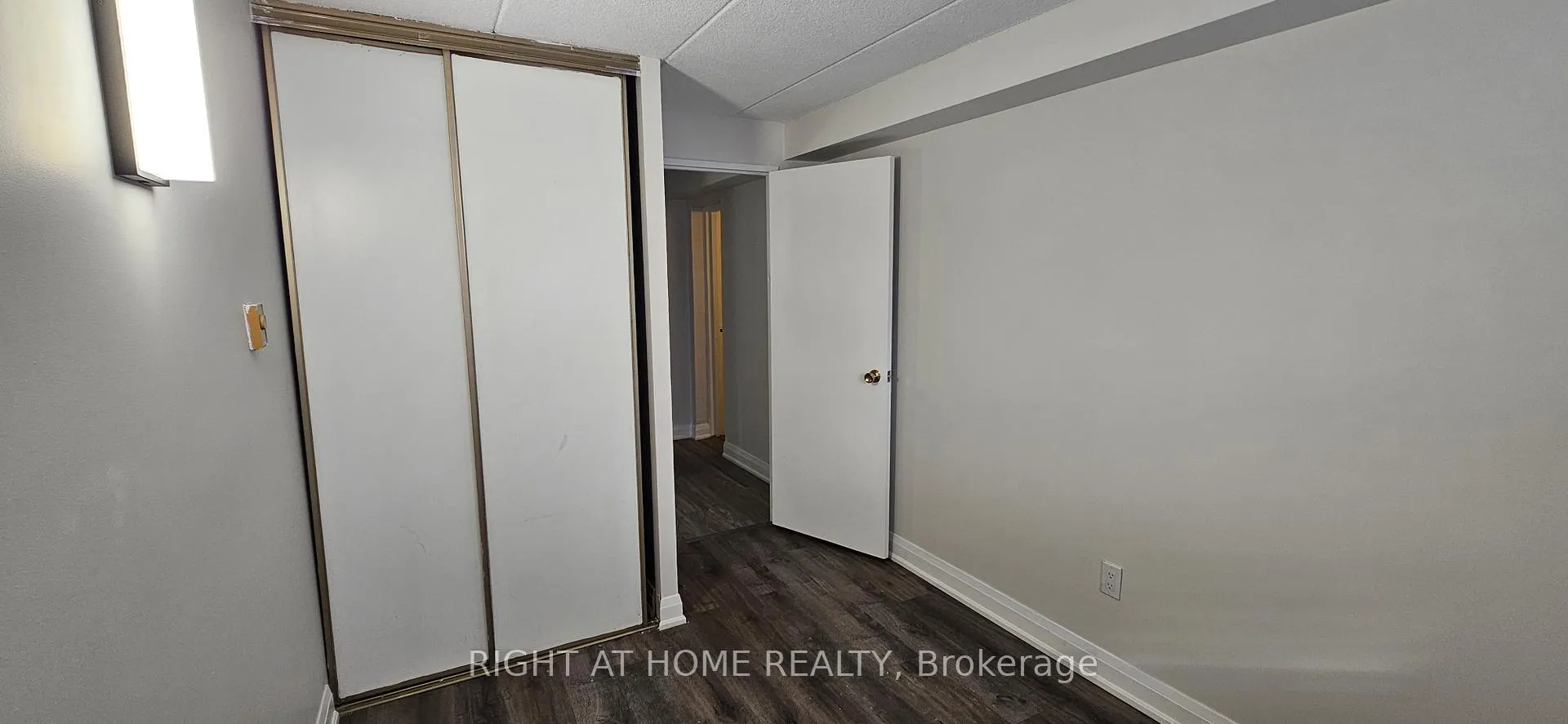 Photo 14 of Unit 61, 53 Taunton Road E, Oshawa, Centennial — HOMEH
