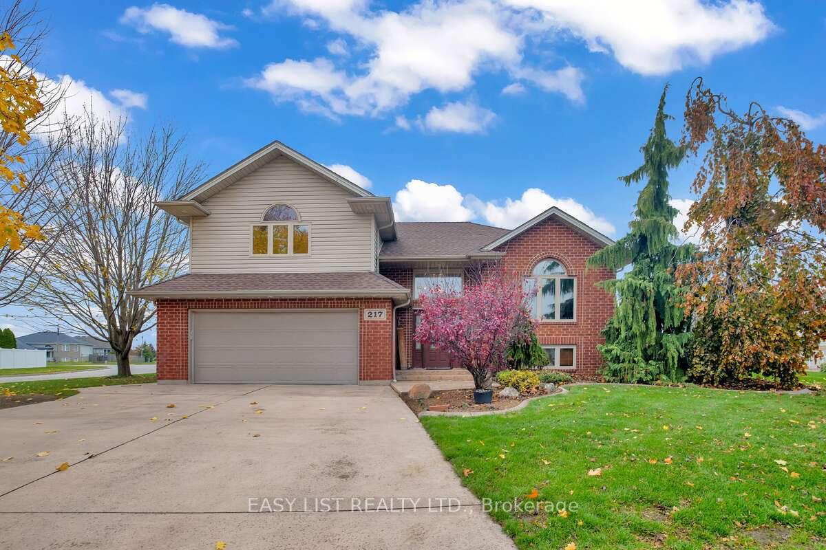 Photo 1 of 217 Maple Leaf Court, Lakeshore — HOMEH